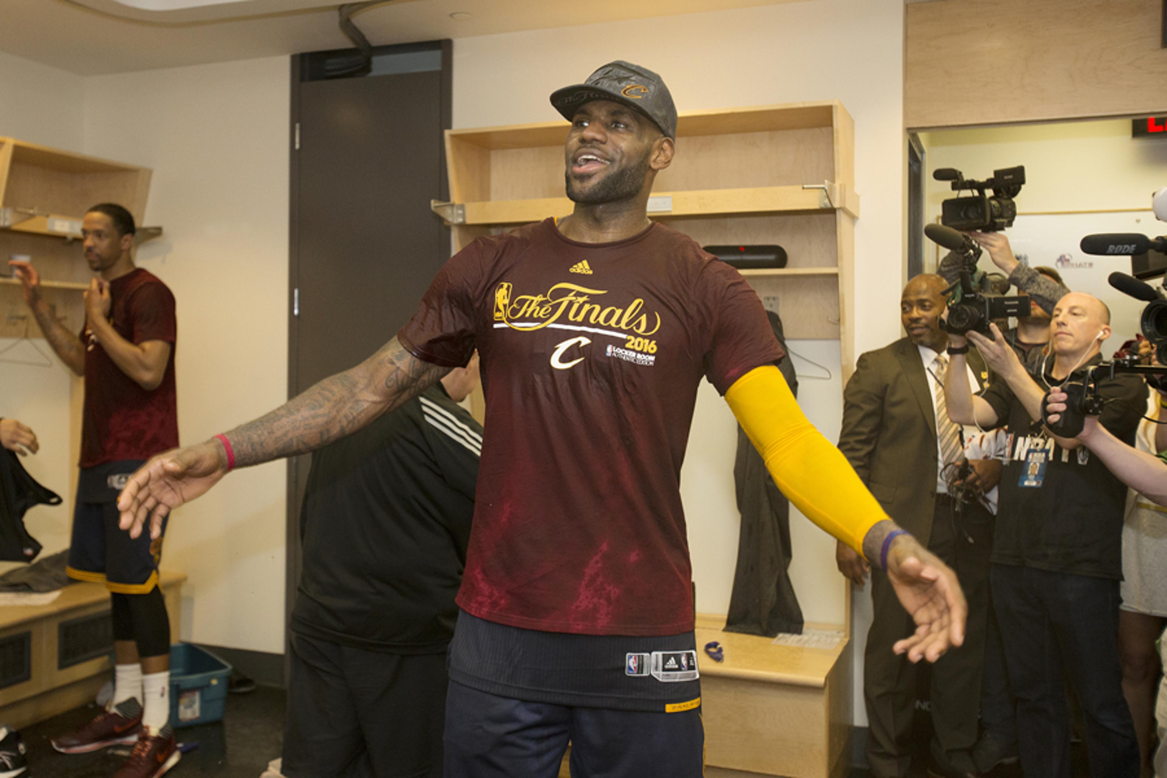 LeBron chega à sexta final seguida e mira título inédito pelo Cavaliers