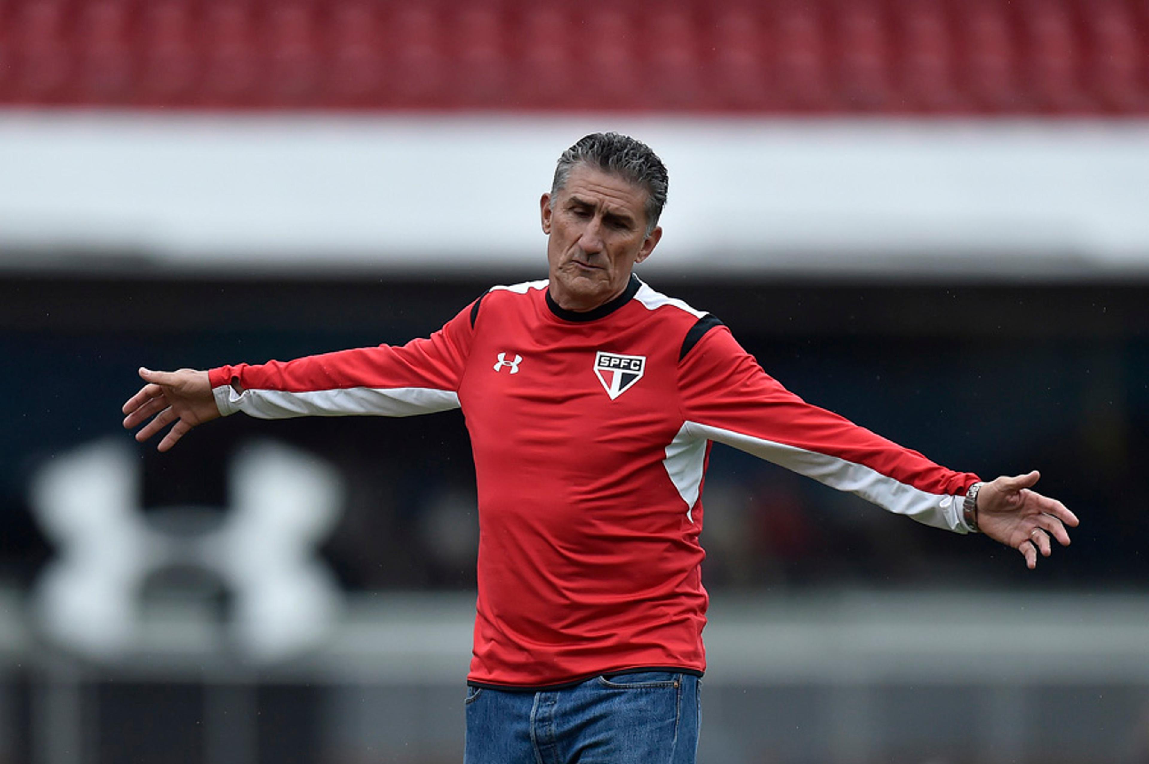 Bauza ressalta triunfo do São Paulo e diz que atletas ‘têm de se matar em campo’