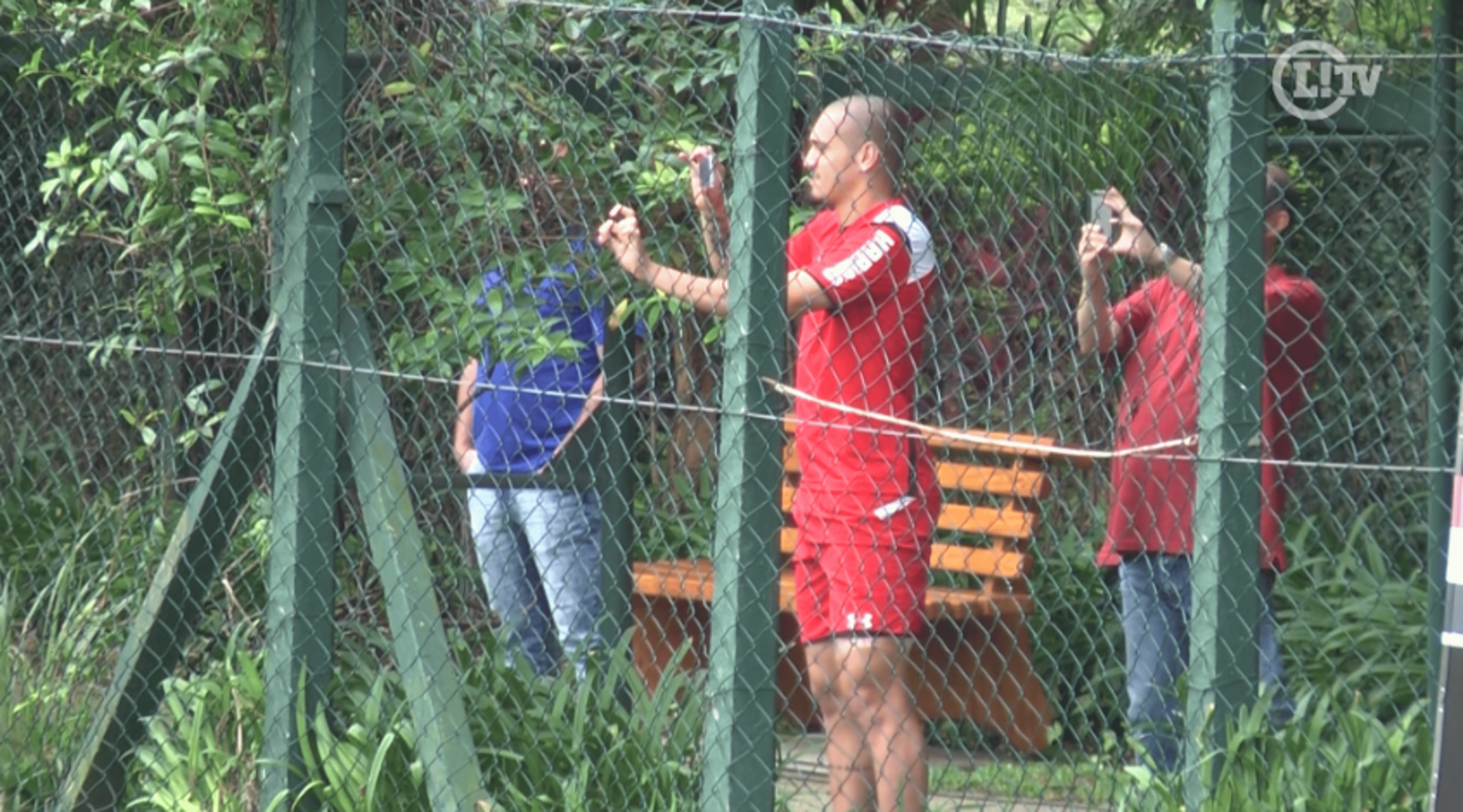 Dia tricolor tem Maicon cinegrafista, Denis milagreiro e brilho de joia