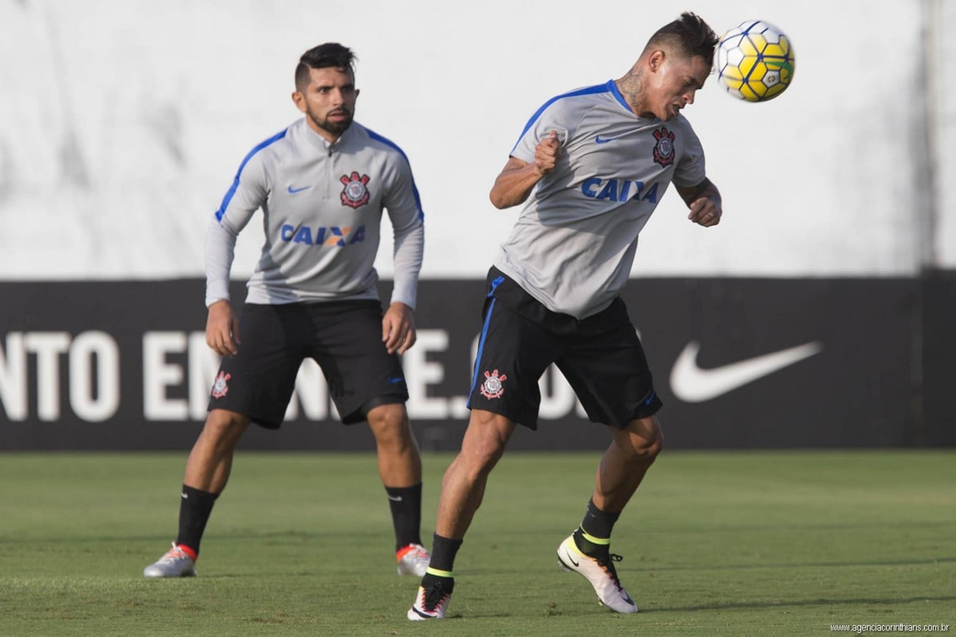 Giovanni Augusto vê clássico oposto: Corinthians leve e Peixe pressionado