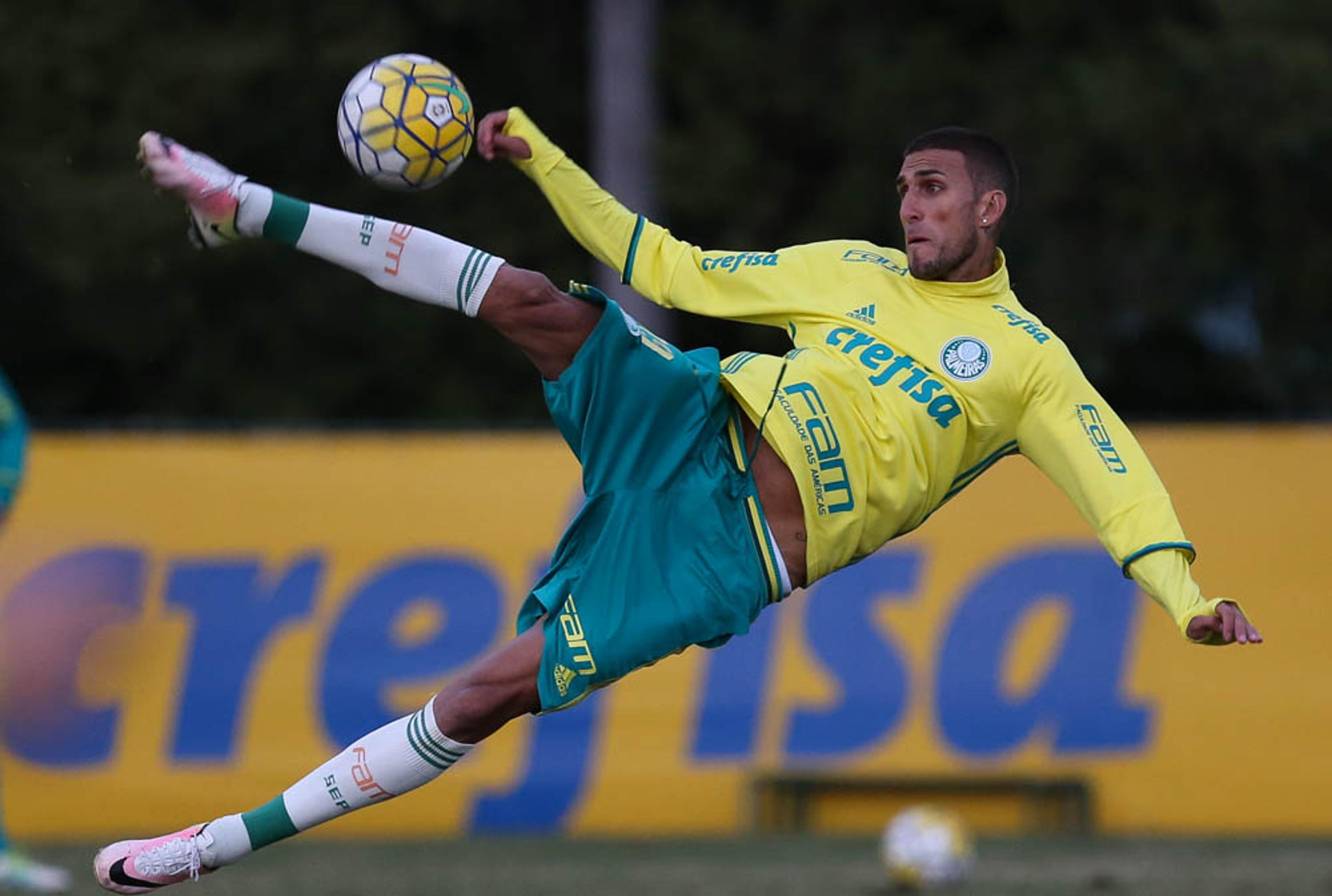 Antes de buscar Barrios, São Paulo ficou perto de ter outro palmeirense