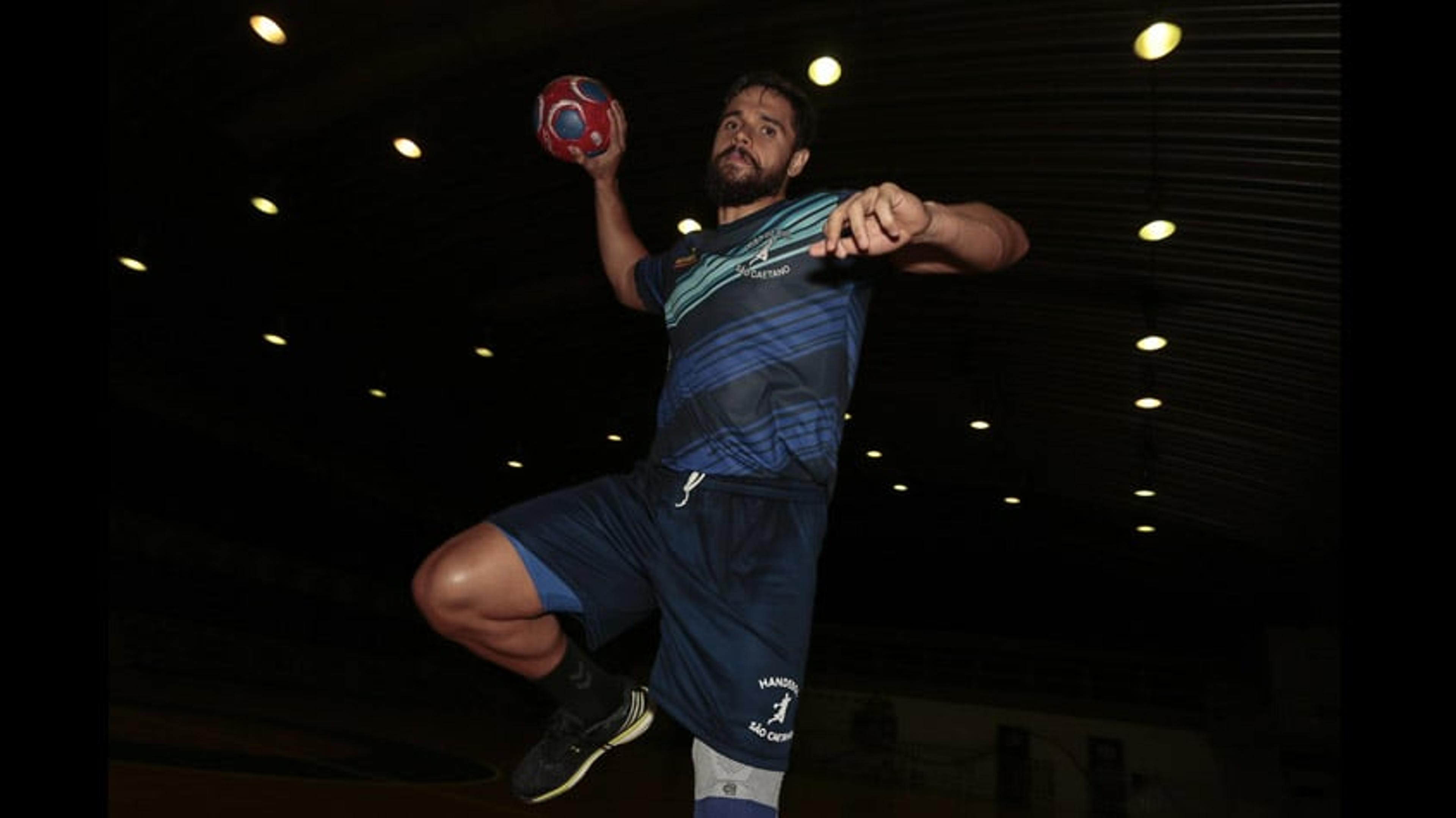 ‘Podemos surpreender muita gente’, diz veterano da Seleção de handebol