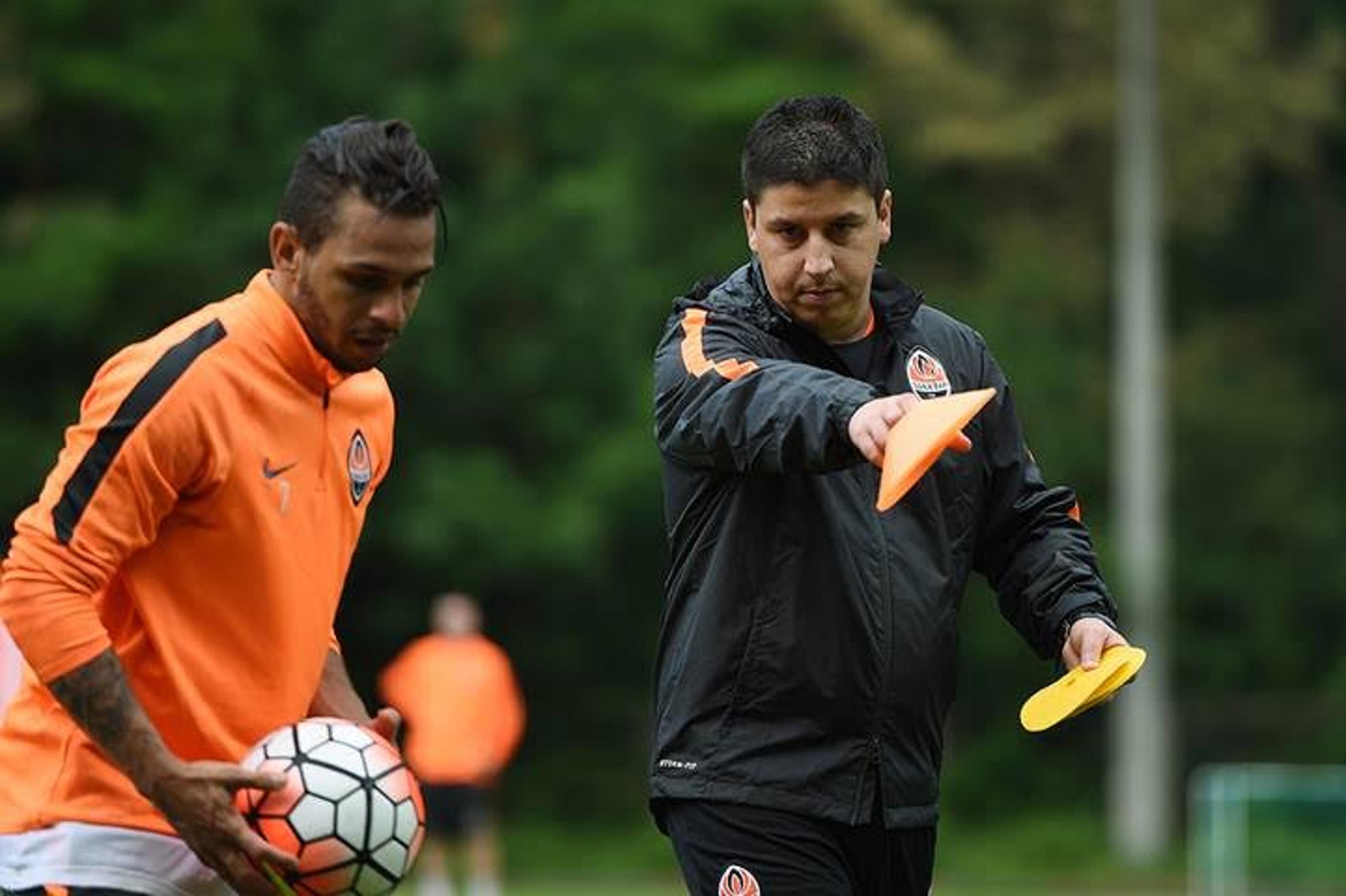 Wellington Nem volta aos treinos no Shakhtar e comenta troca de técnico