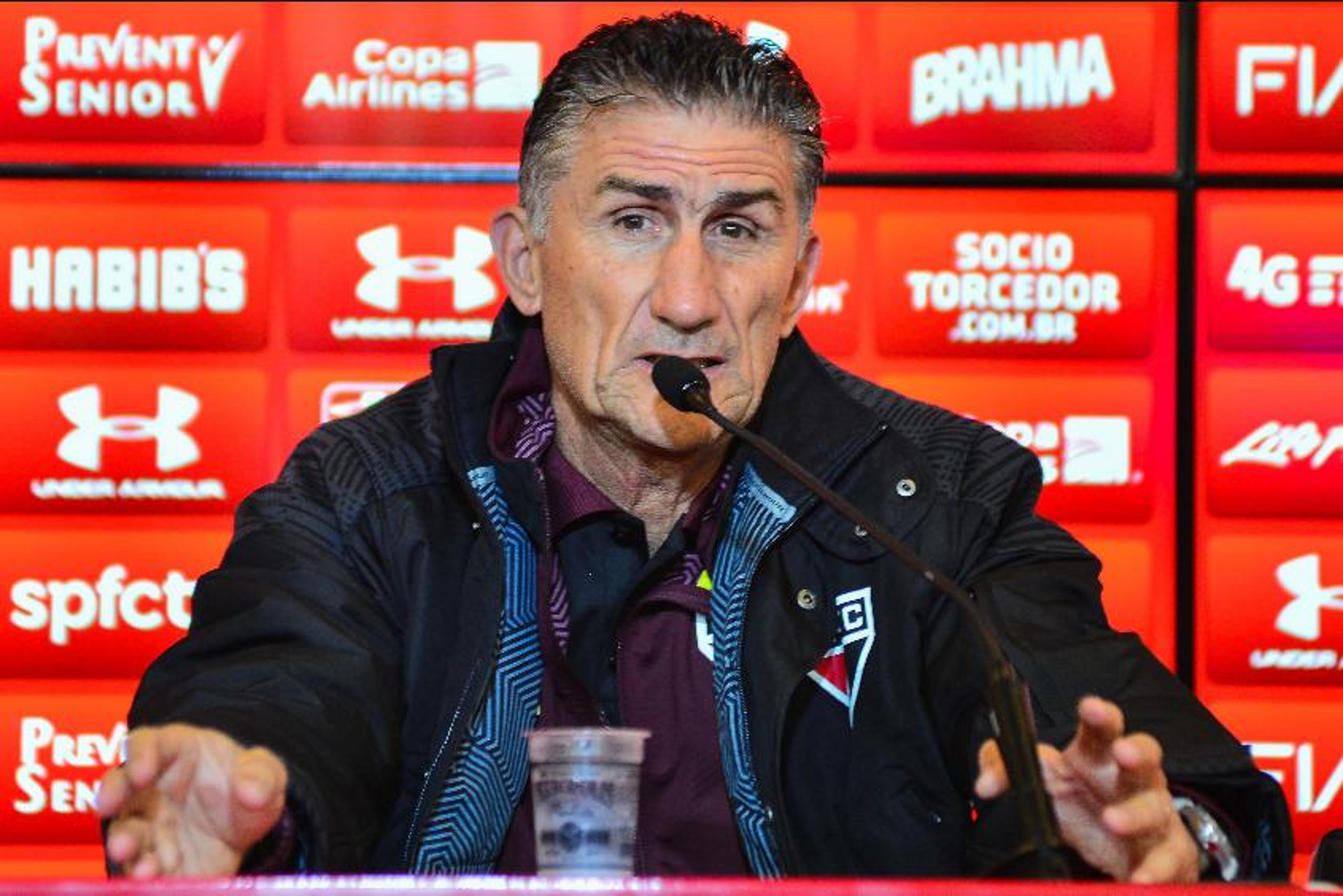 São Paulo confirma convite da Argentina para Edgardo Bauza