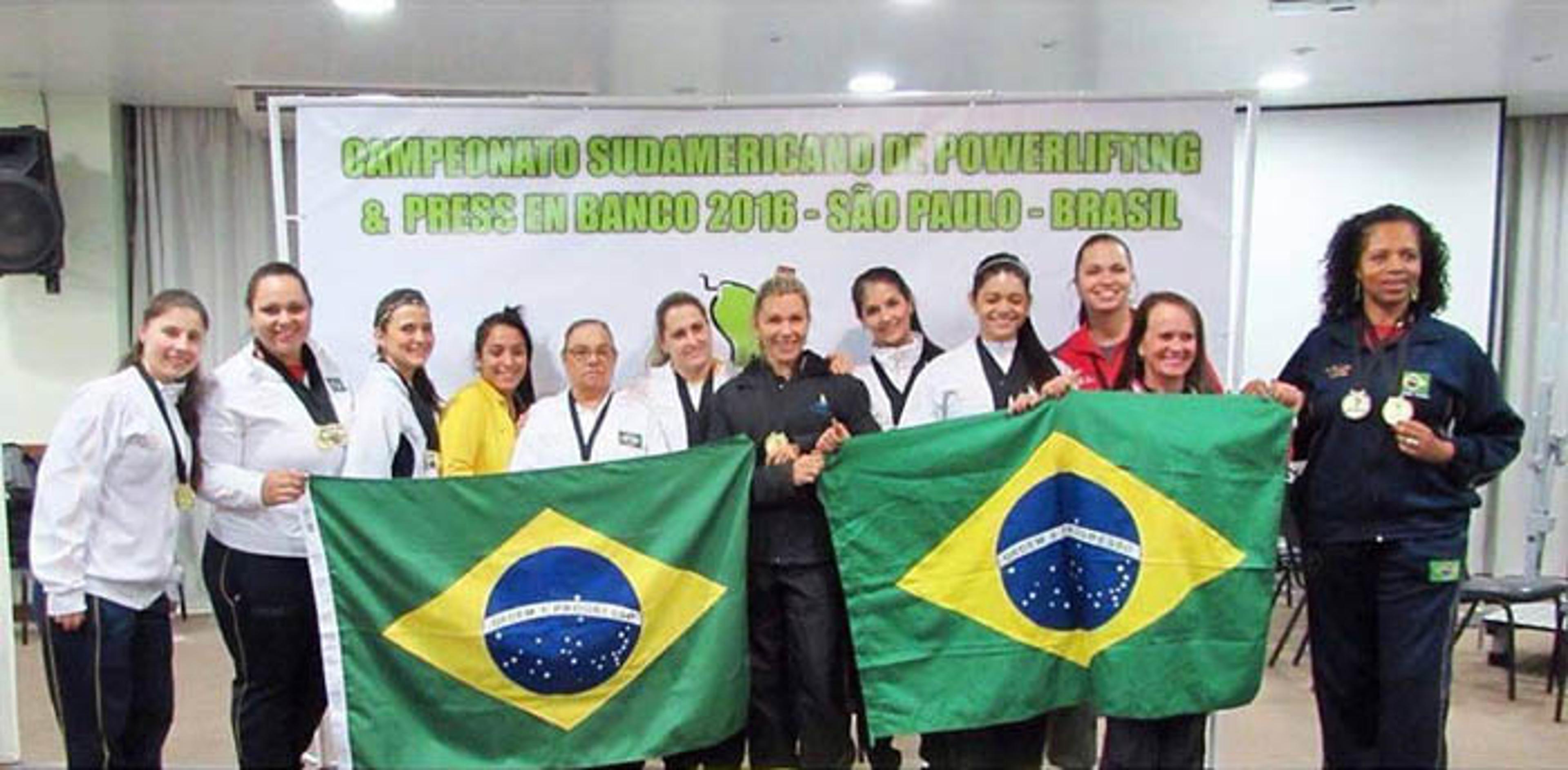 Catia Portilho conquista Sul-Americano de Powerlifting