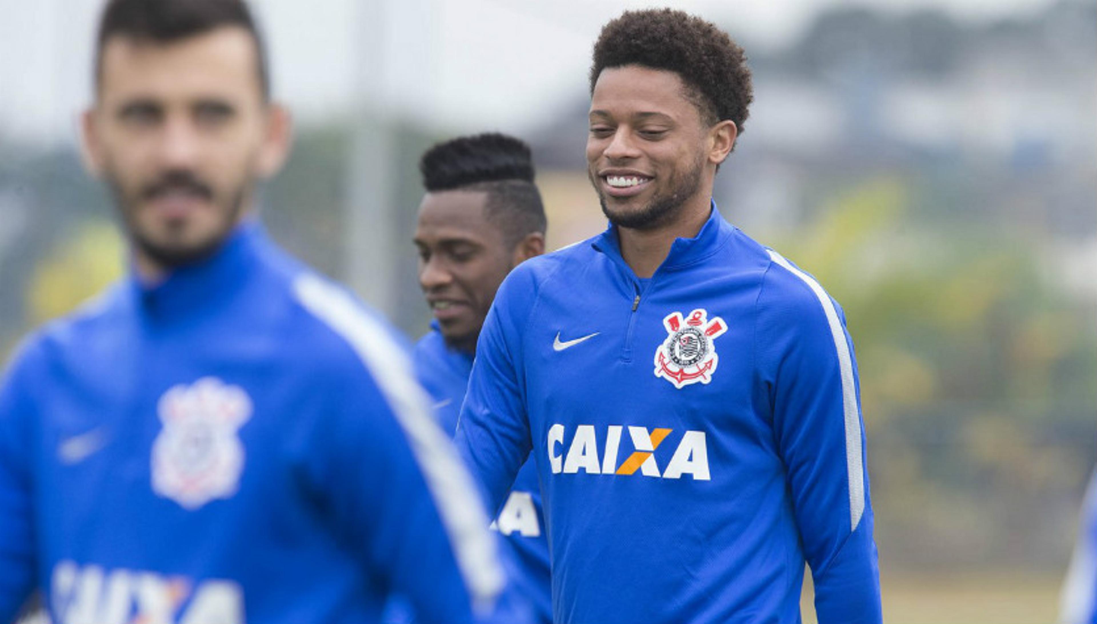 Cristóvão fecha treino outra vez, mas confirma novidades: Príncipe e André