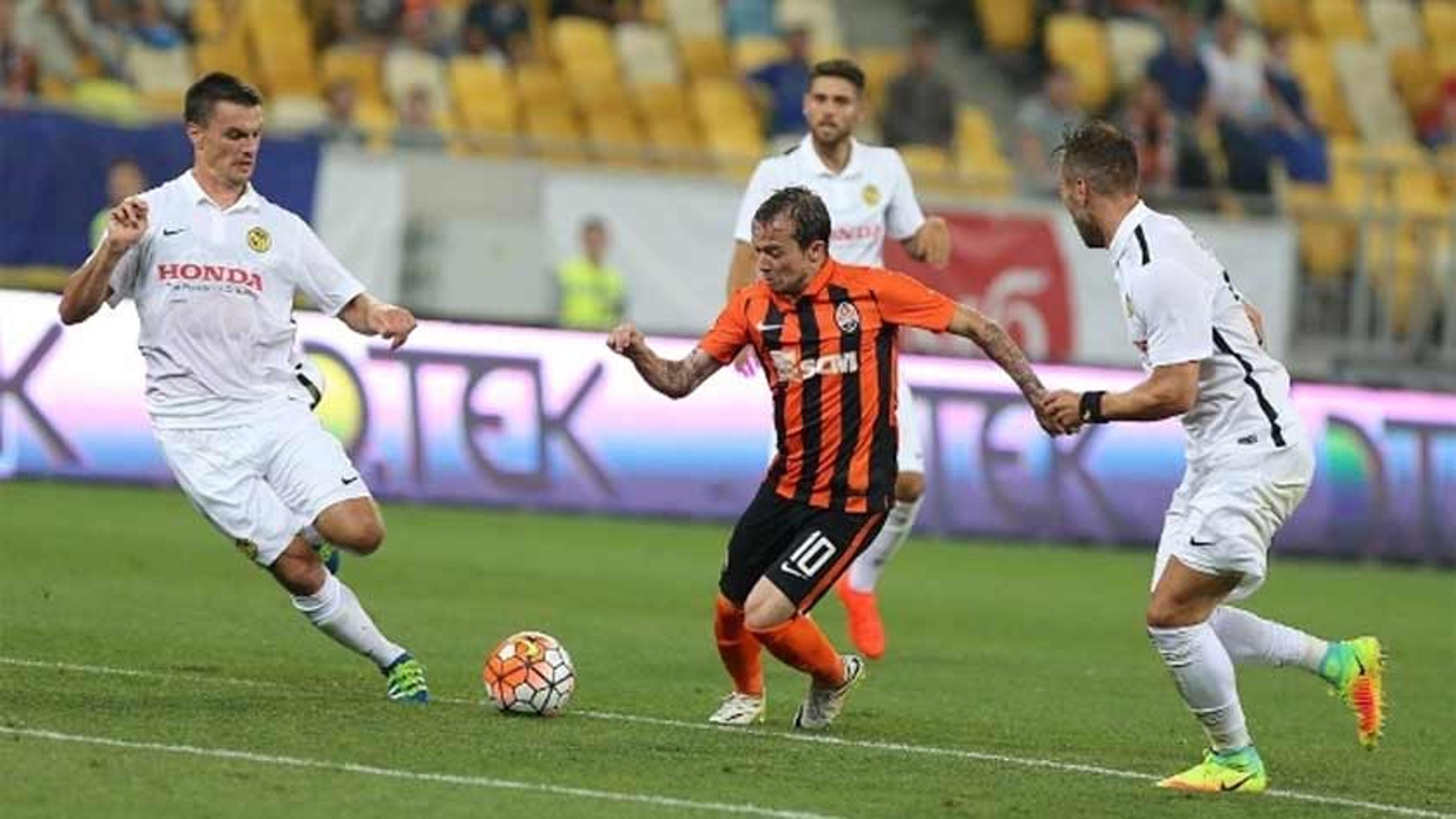 Shakhtar vence e dá mais um passo rumo à Champions; Ajax empata