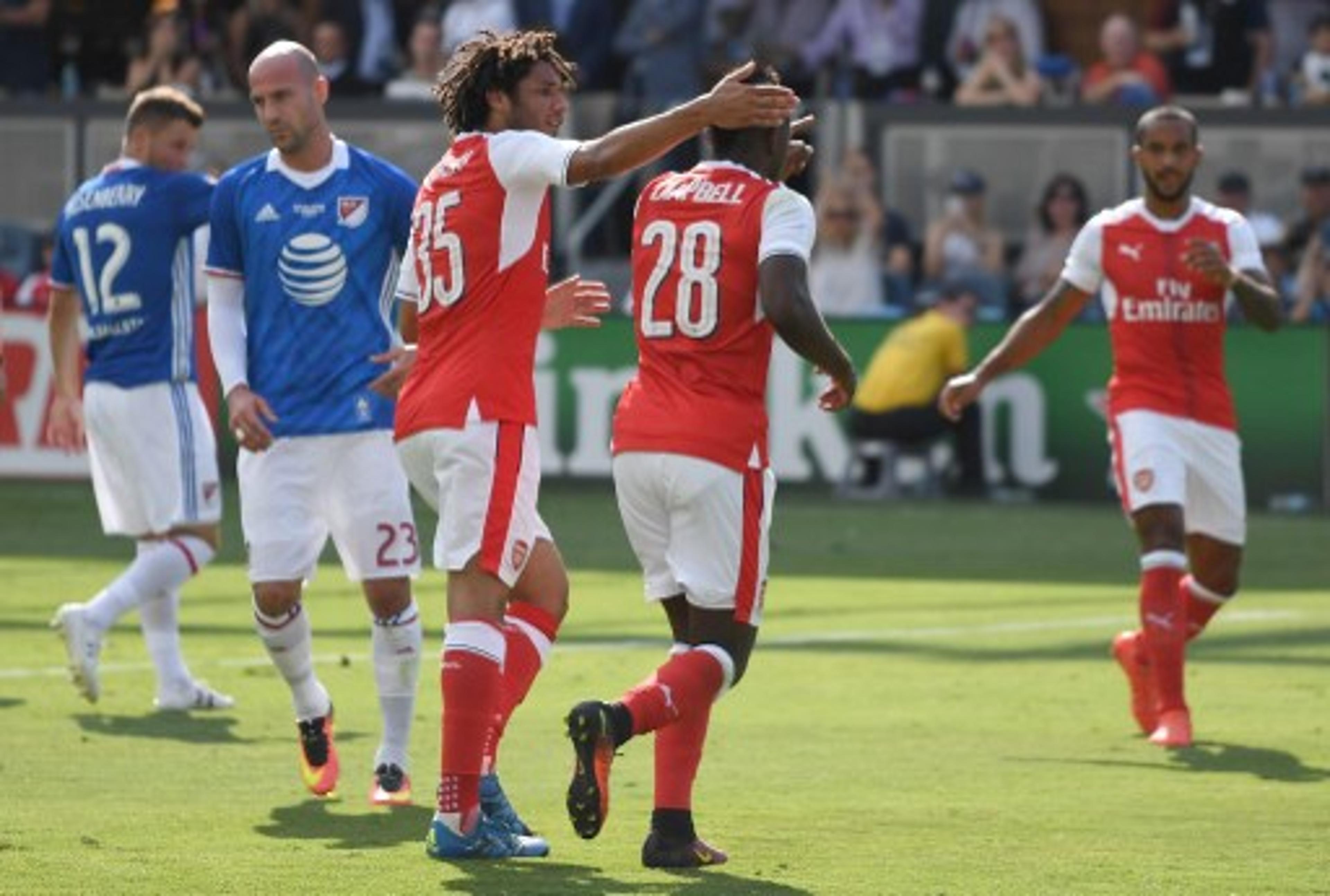 Arsenal vence astros da MLS, mas leva mais um gol de Drogba