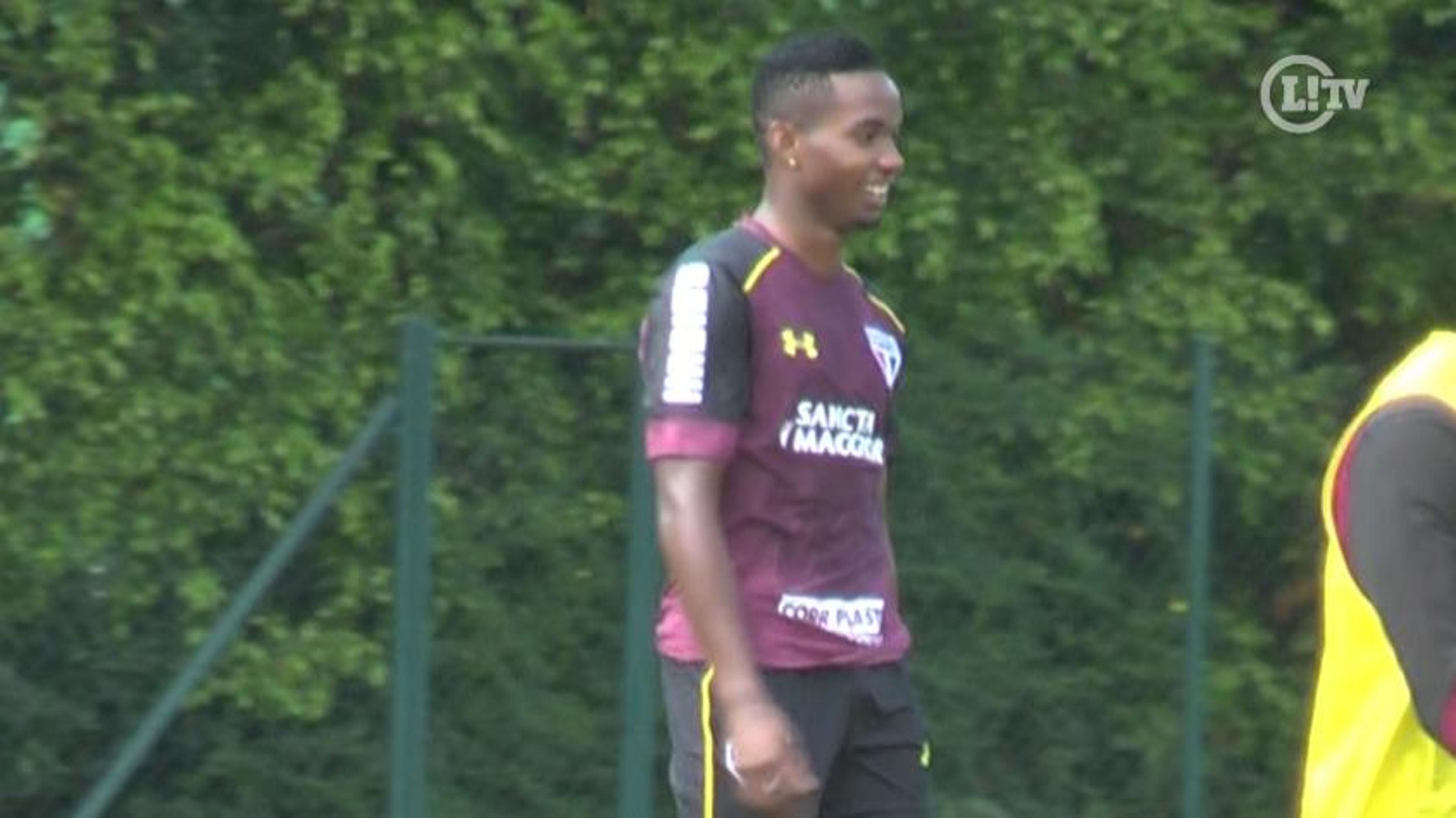 VÍDEO: Que bomba! Thiago Mendes faz golaço de fora da área em treino do São Paulo