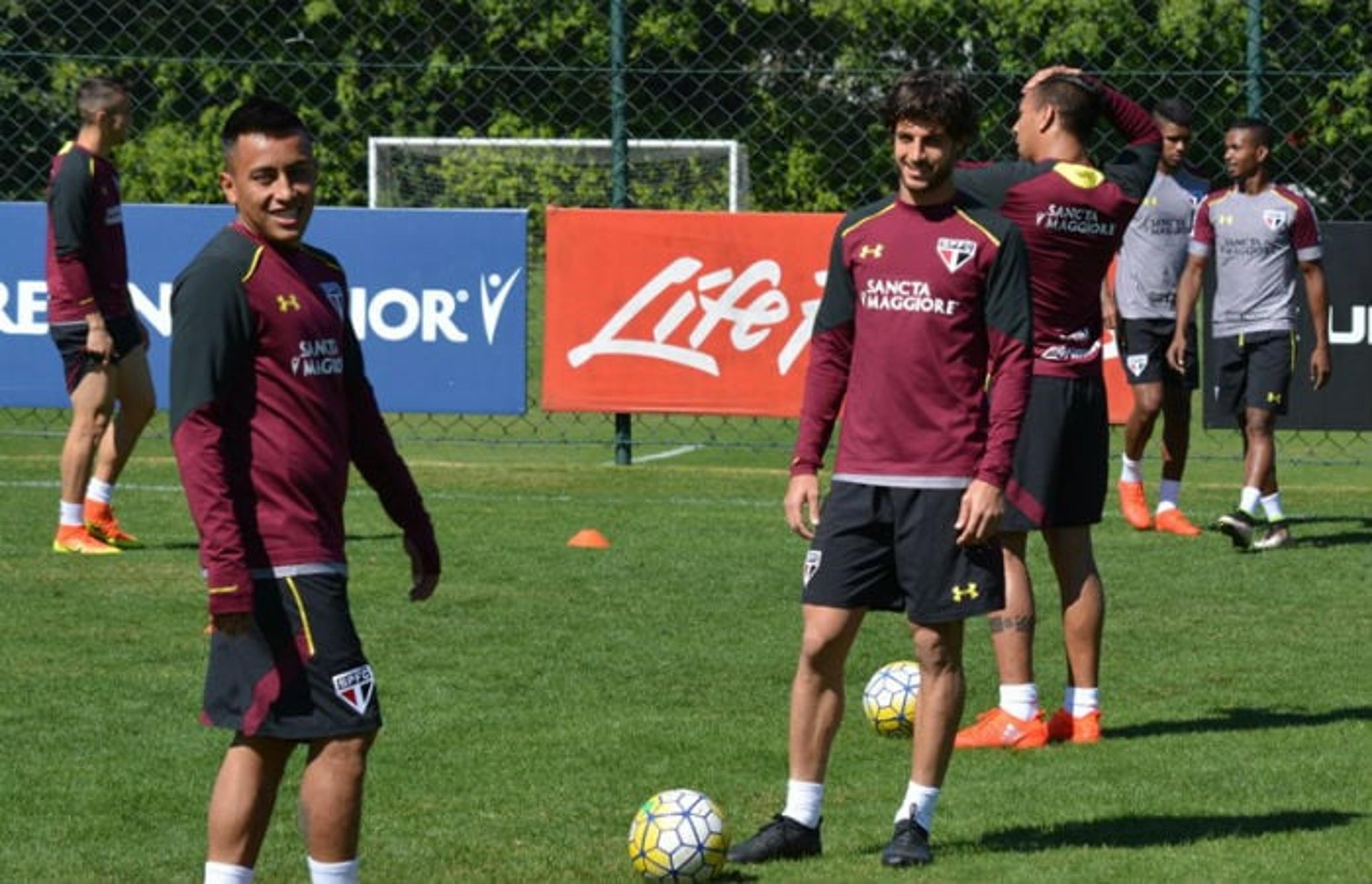 Hudson se recupera e Jardine repete time para encarar o Botafogo