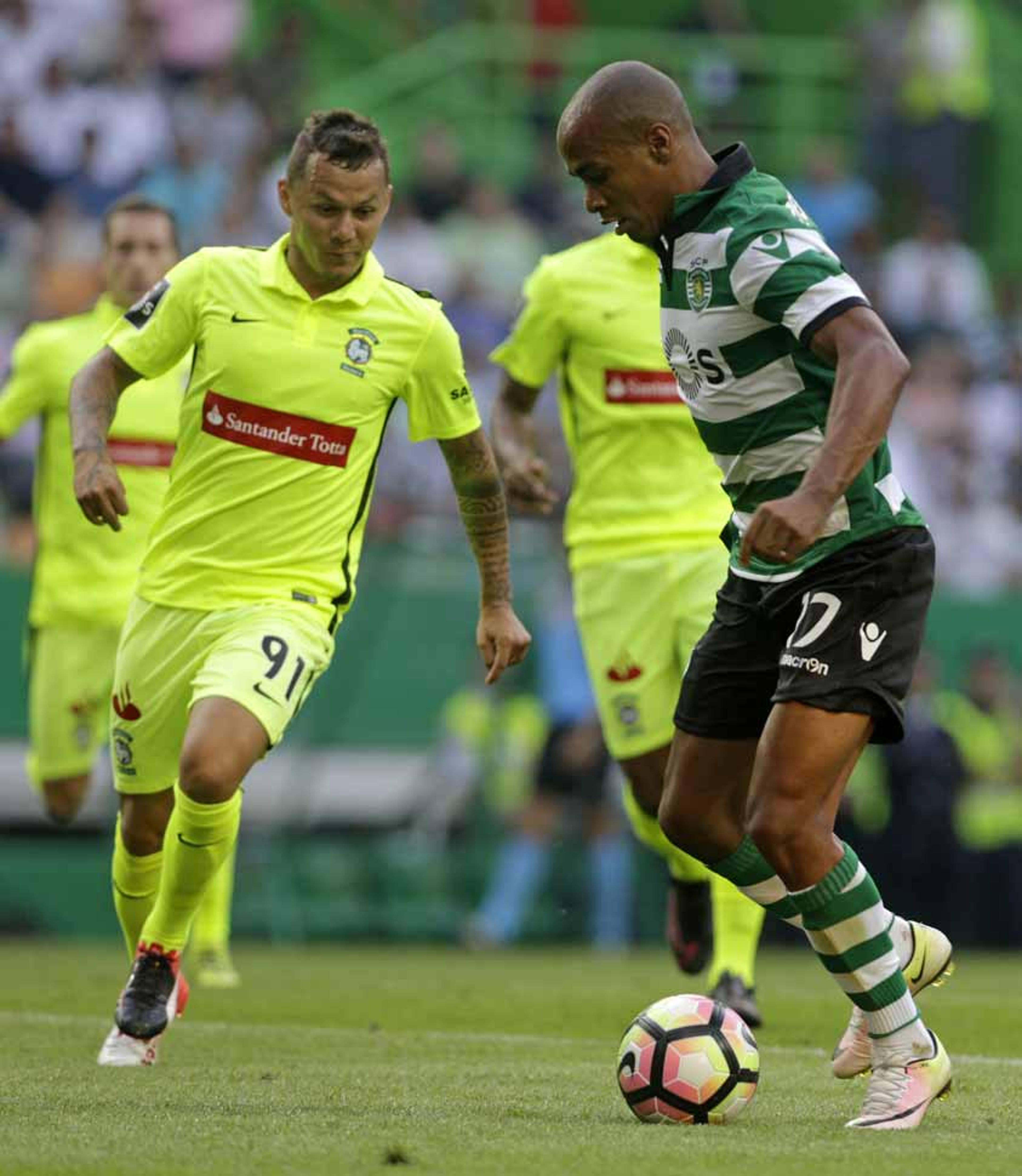 Após boa temporada, Sporting teme a saída de três titulares neste mês