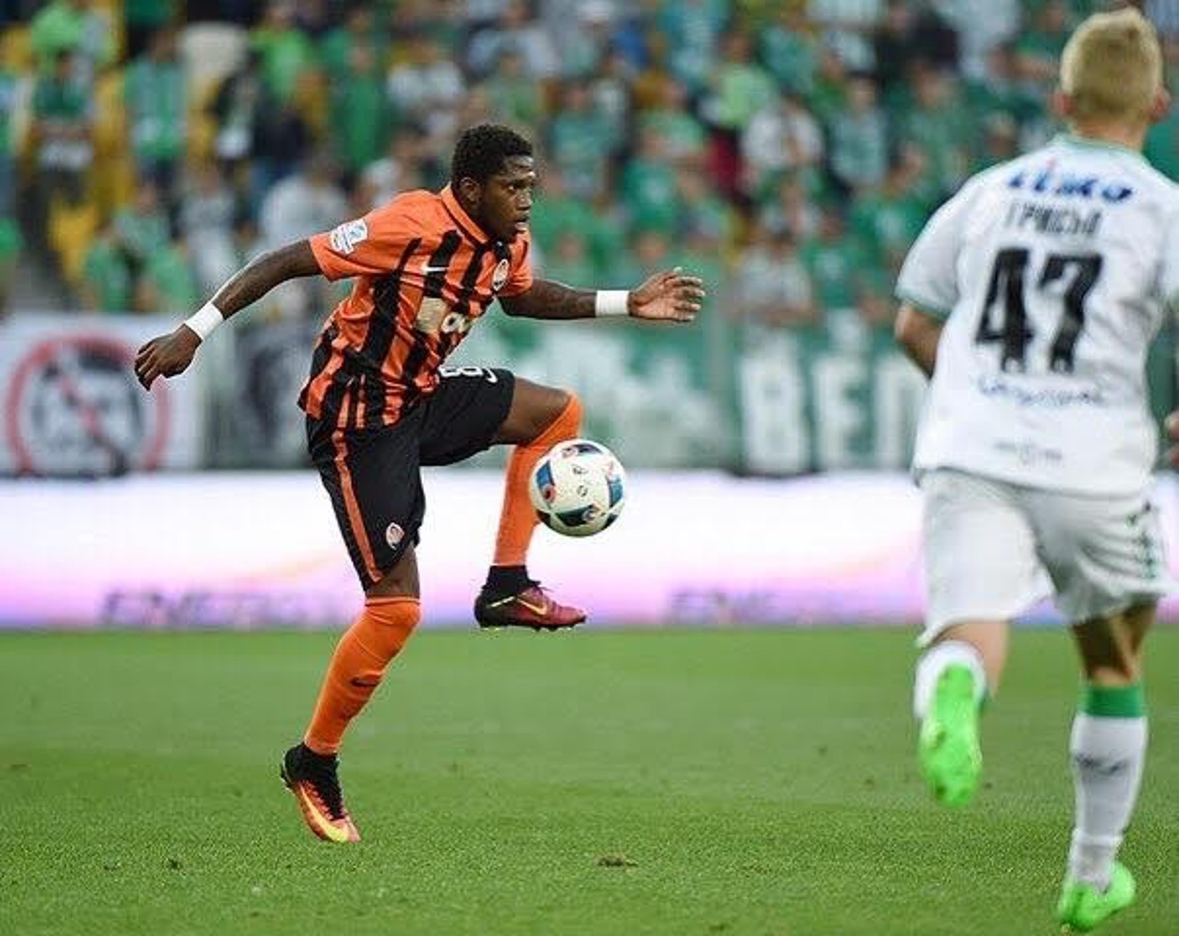 Brasileiros marcam, e Shakhtar volta a vencer no Campeonato Ucraniano