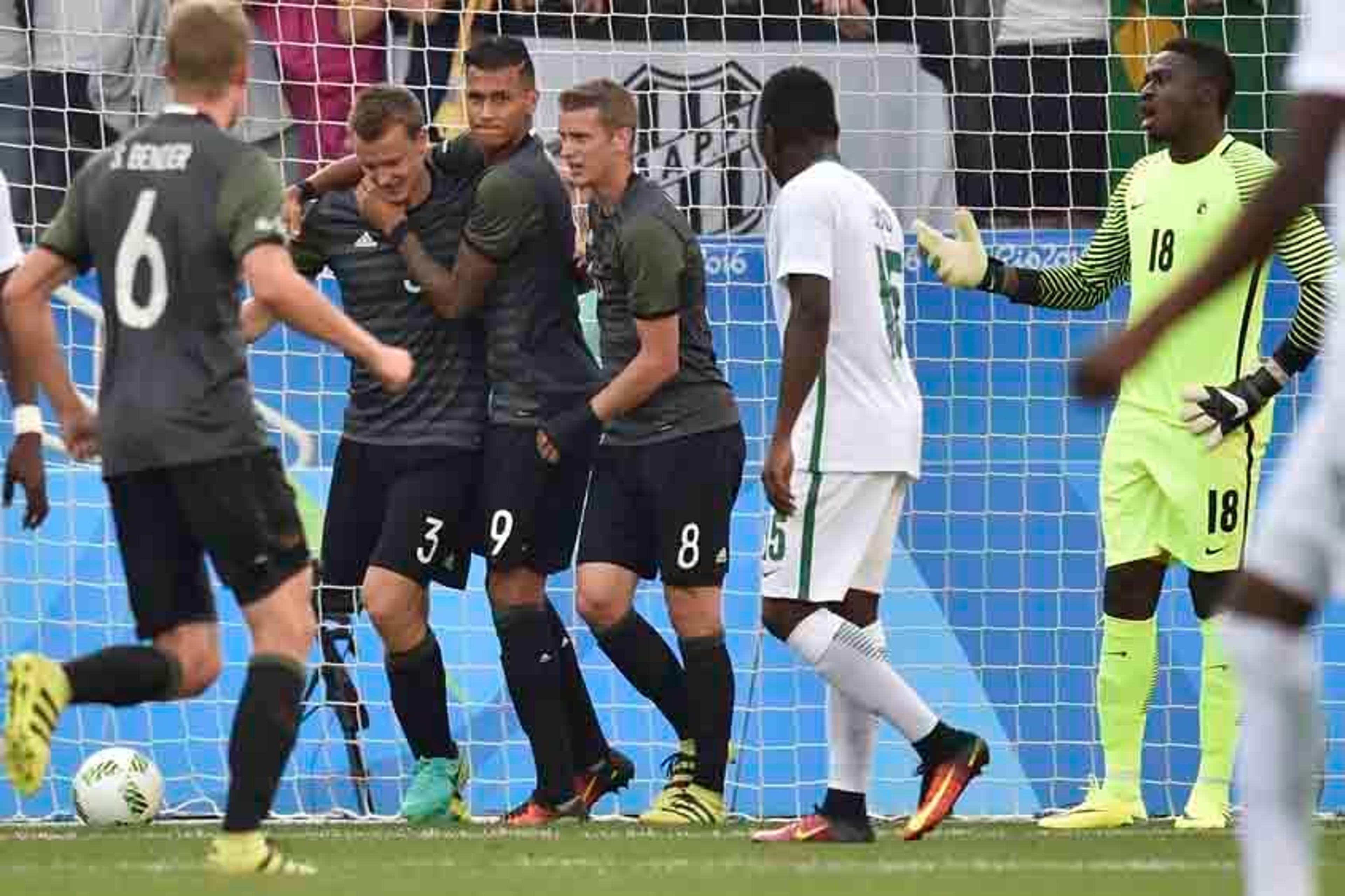 Alemanha bate a Nigéria, avança à final e ouve: ‘A sua hora vai chegar’