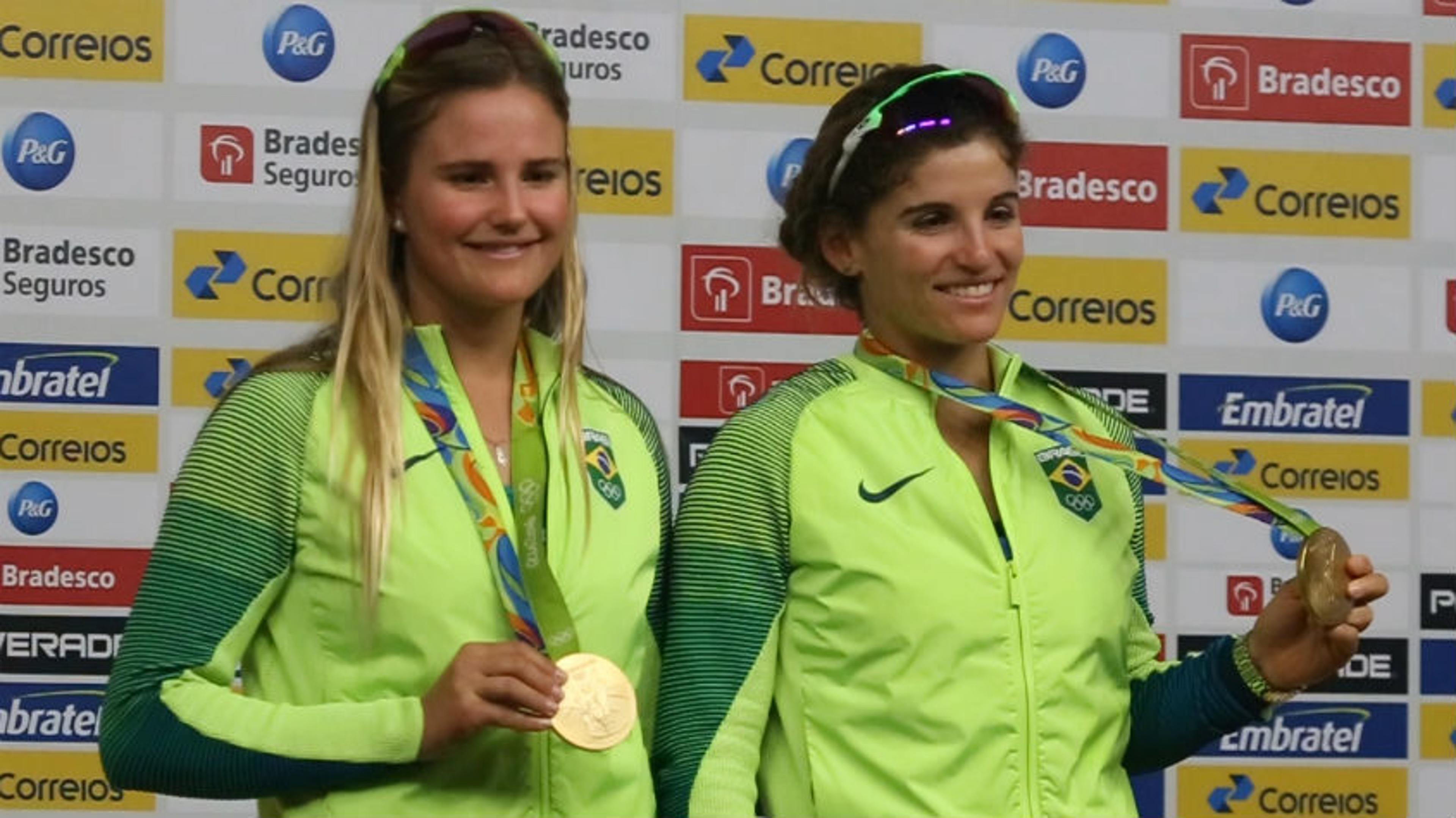 VÍDEO: Martine e Kahena elegem torcida como diferencial para conquista do ouro