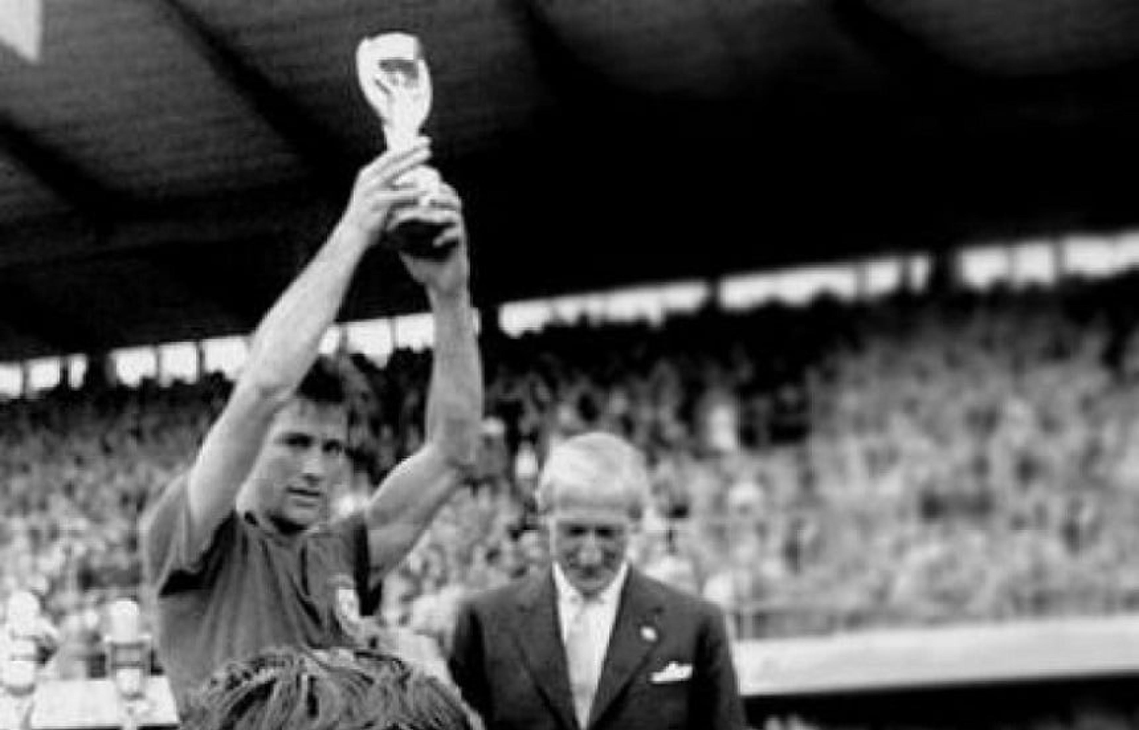 Jules Rimet: saiba quais capitães ergueram a taça