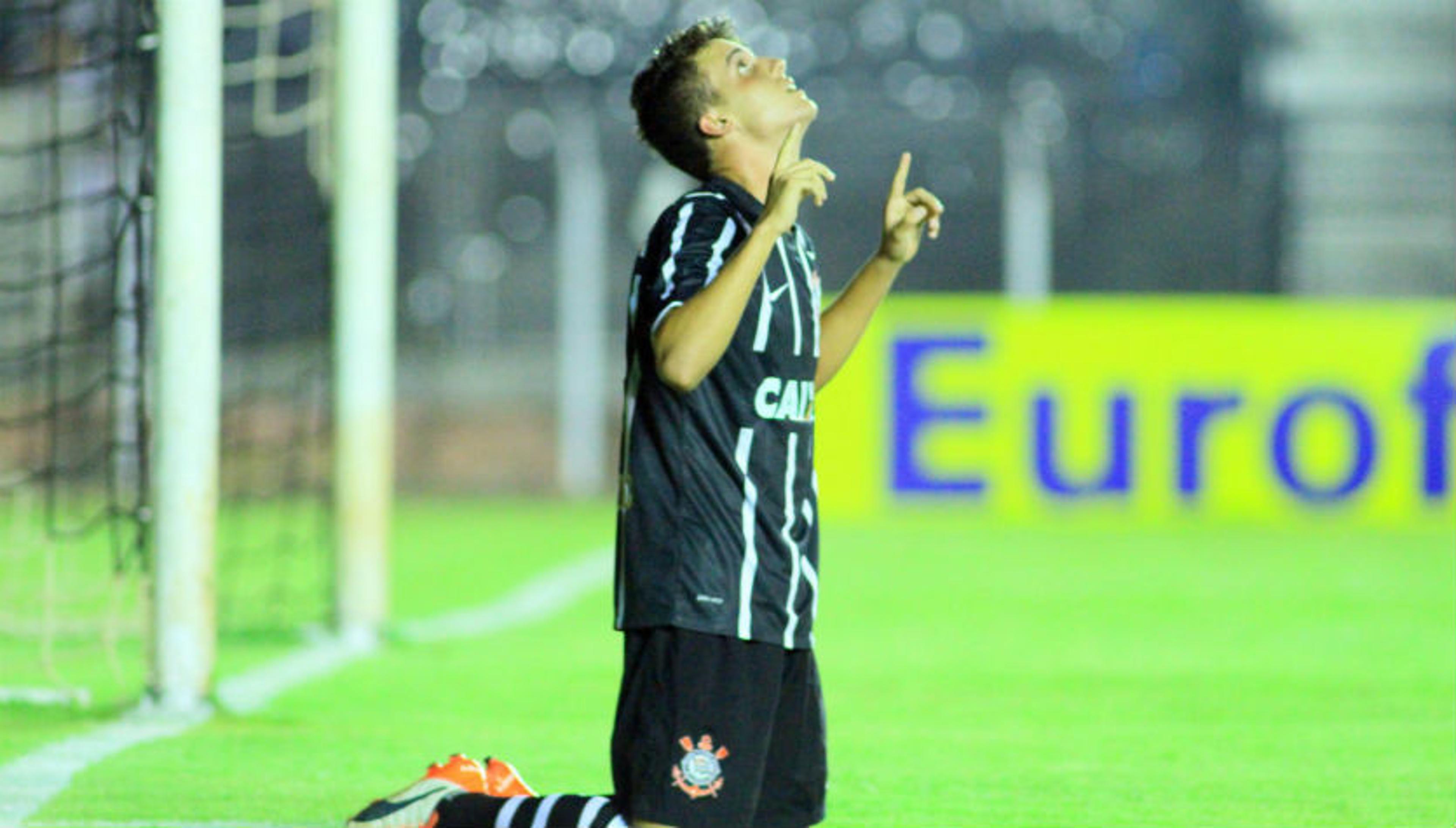 Corinthians marca no último minuto e disputará final do Brasileiro sub-20