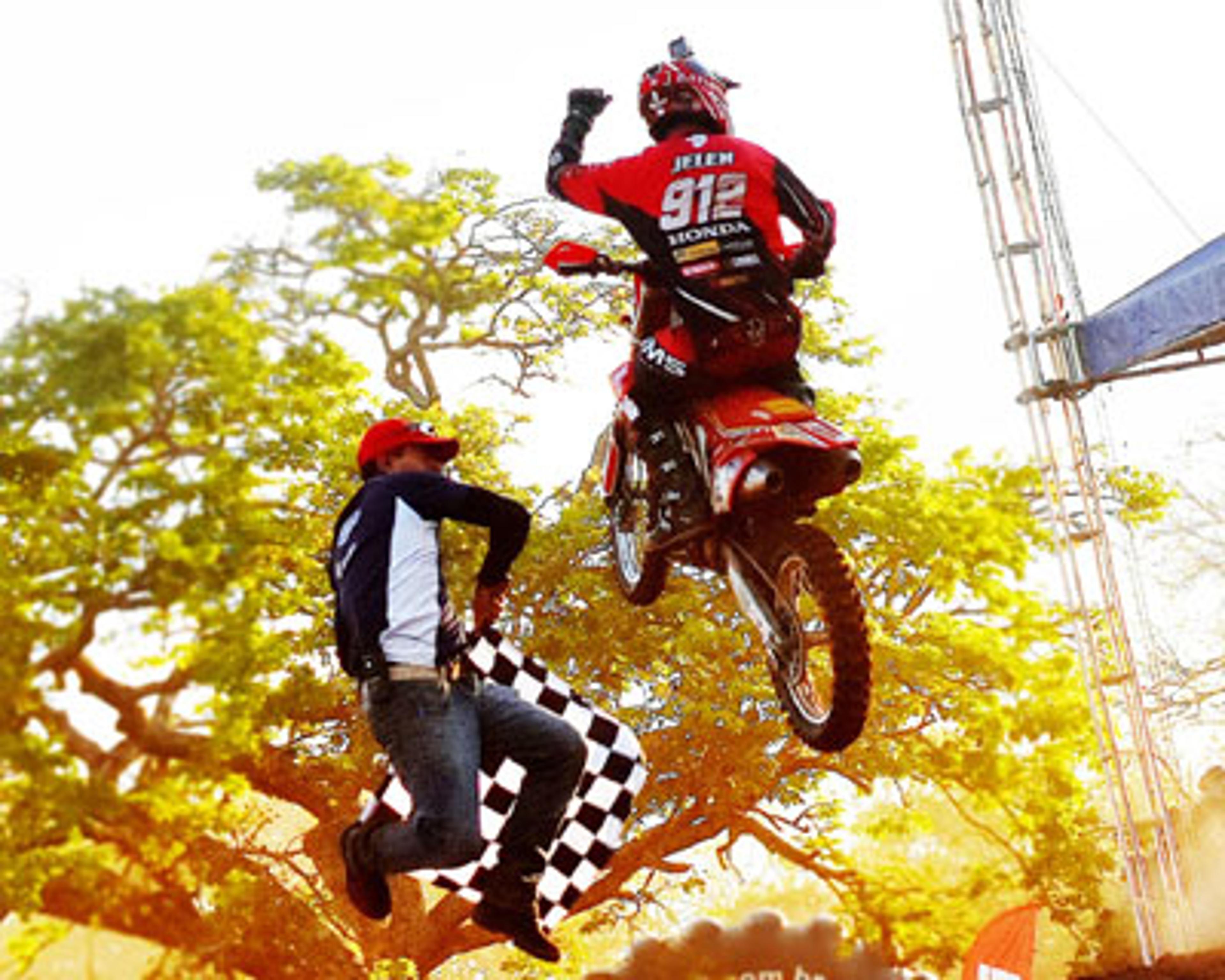 Esloveno vence e amplia vantagem na liderança da MX3 no Brasileiro de Motocross PRÓ