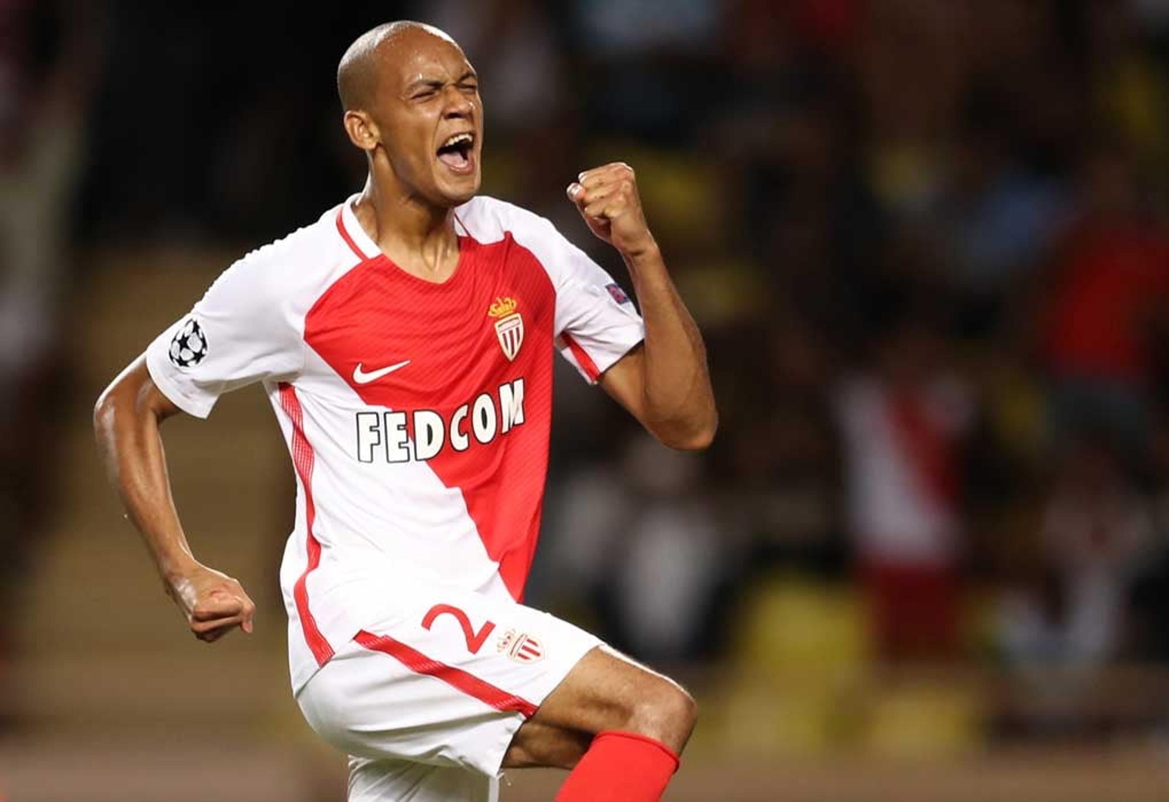 Fabinho fala sobre boa temporada do Monaco, elogia Falcao e Mbappé, e comenta adaptação do lateral Jorge