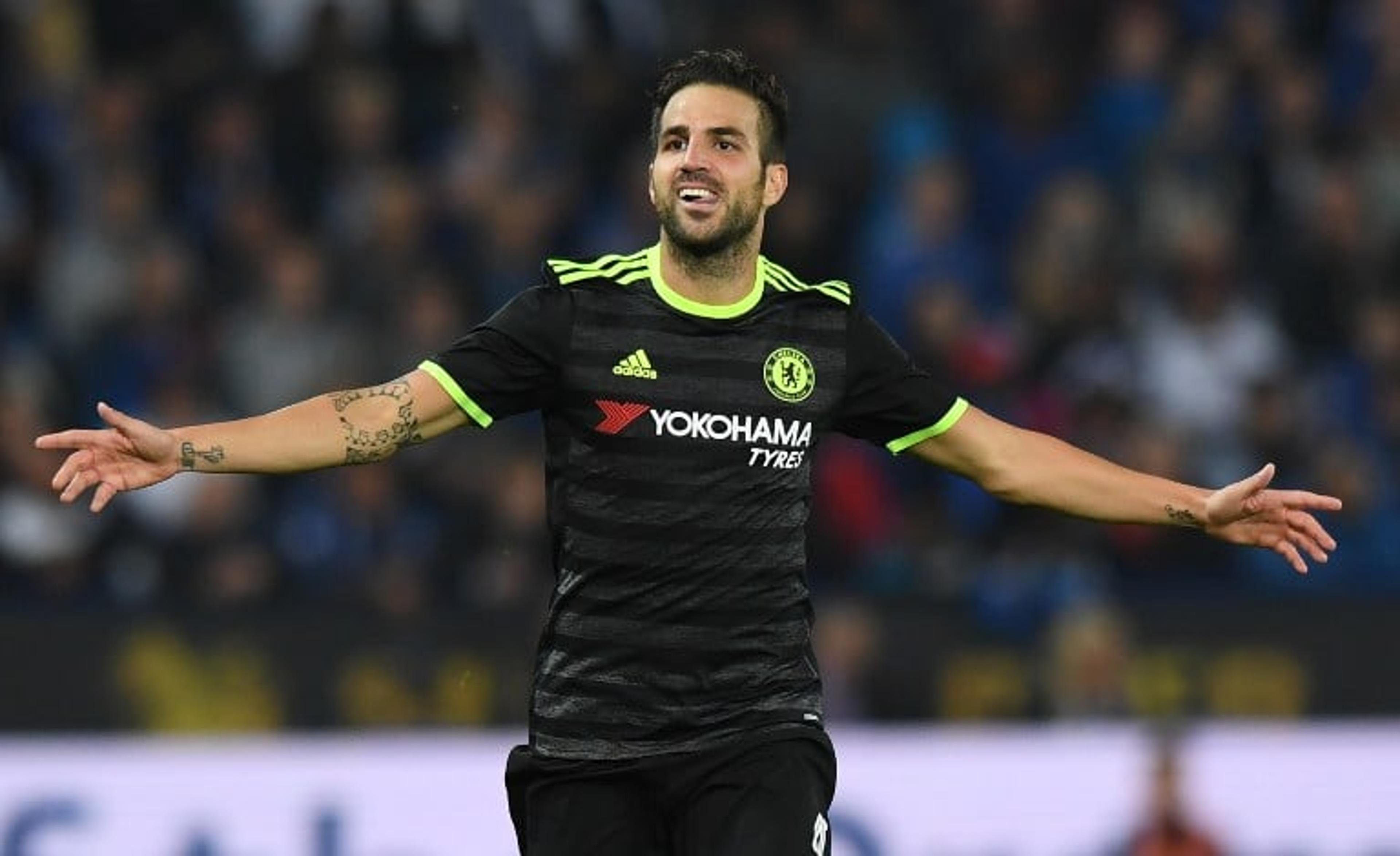 Em baixa no Chelsea, Fàbregas pode parar no Milan em troca de lateral