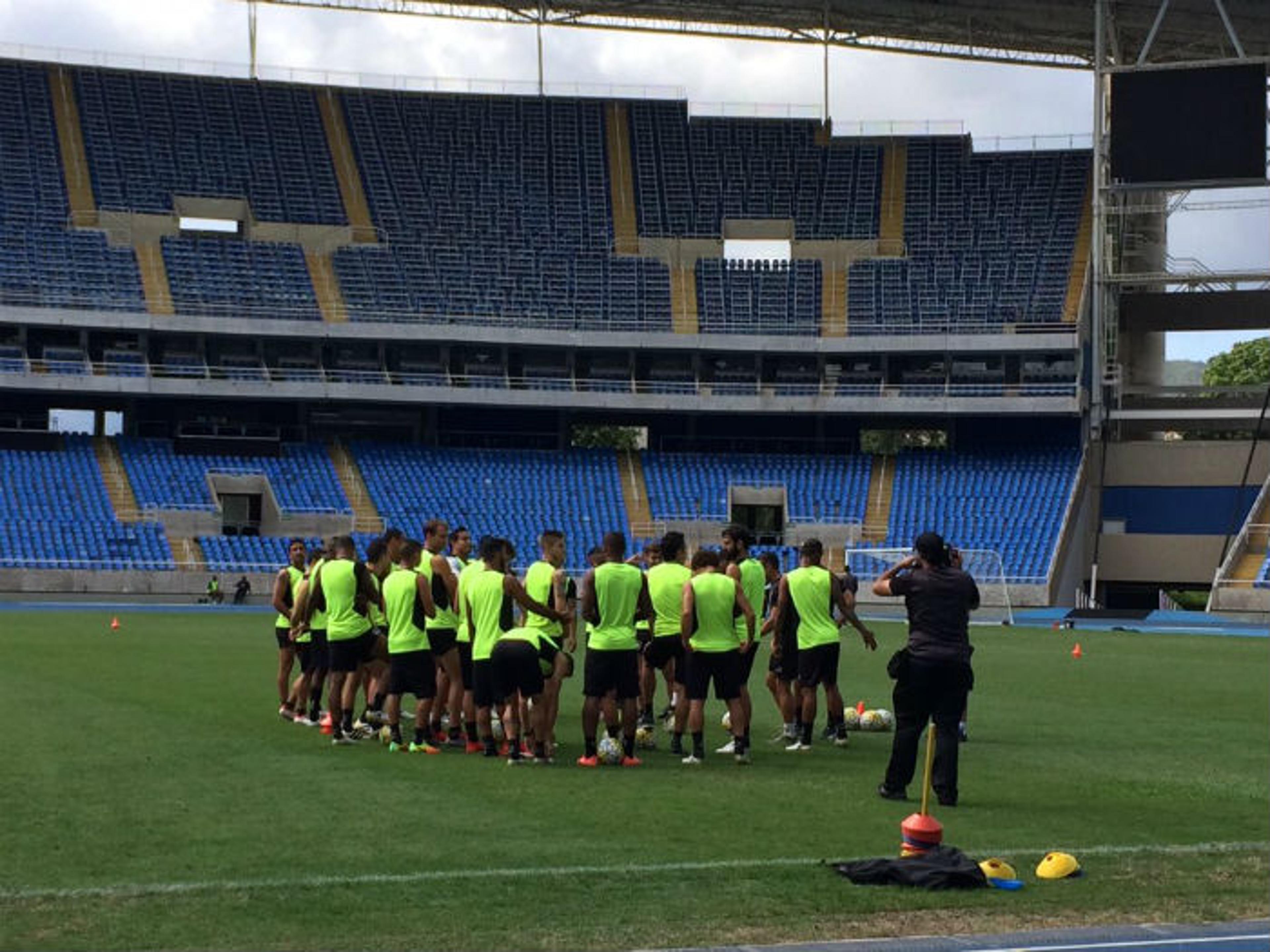 AGORA! Botafogo treina visando partida contra o Figueirense