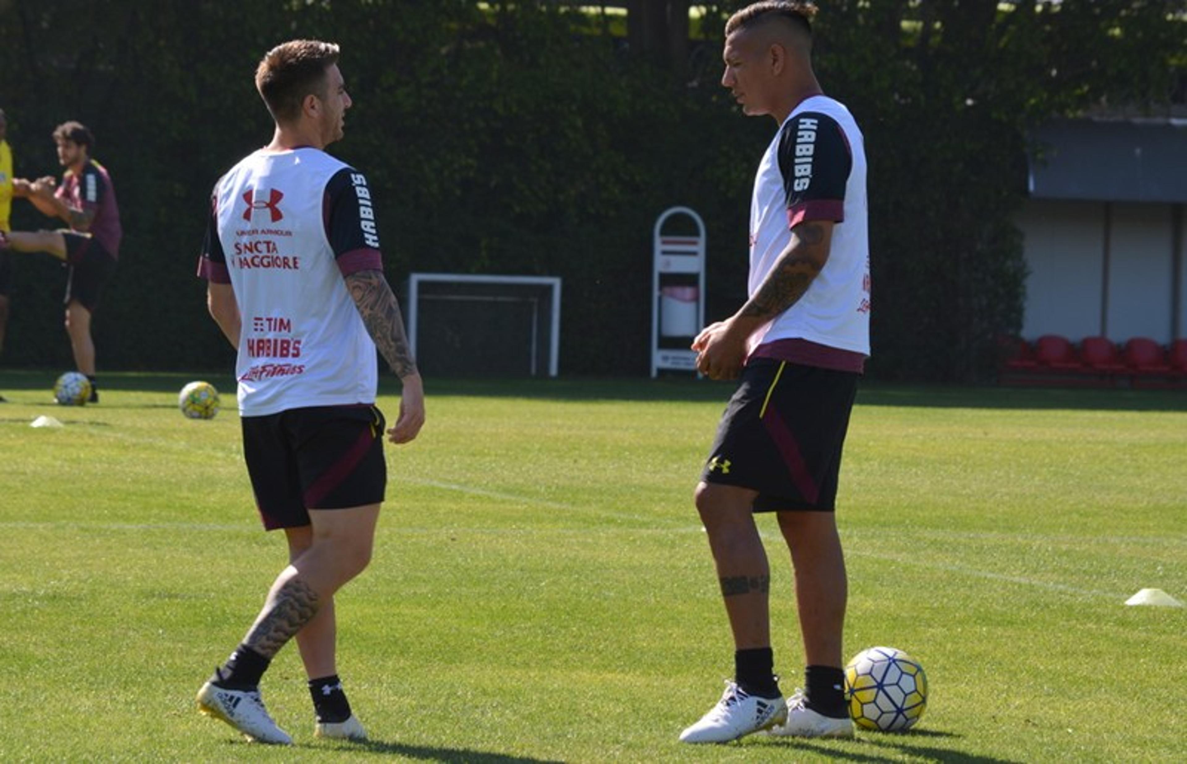 São Paulo ‘madruga’ e faz primeiro tático para o clássico com o Santos