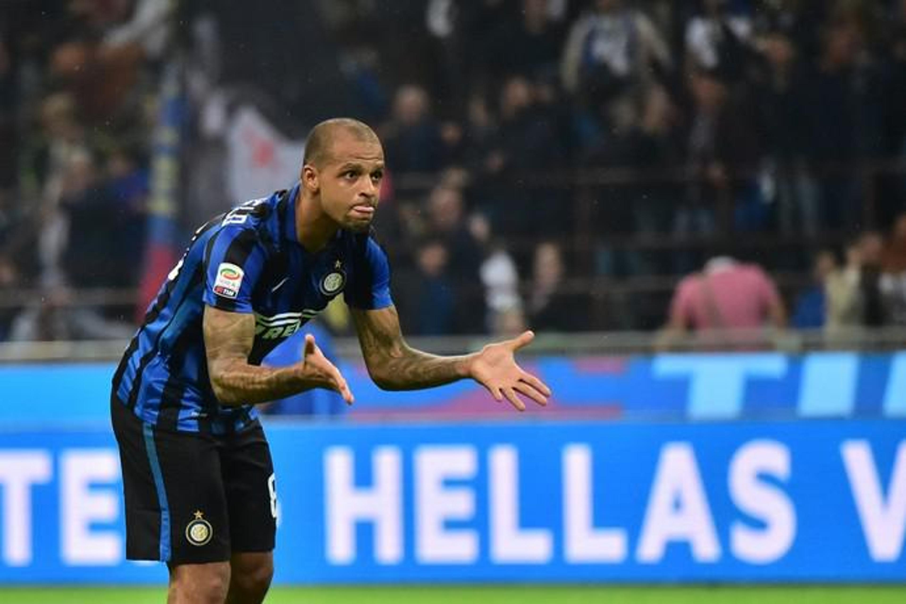 Palmeiras encaminha acerto com volante Felipe Melo