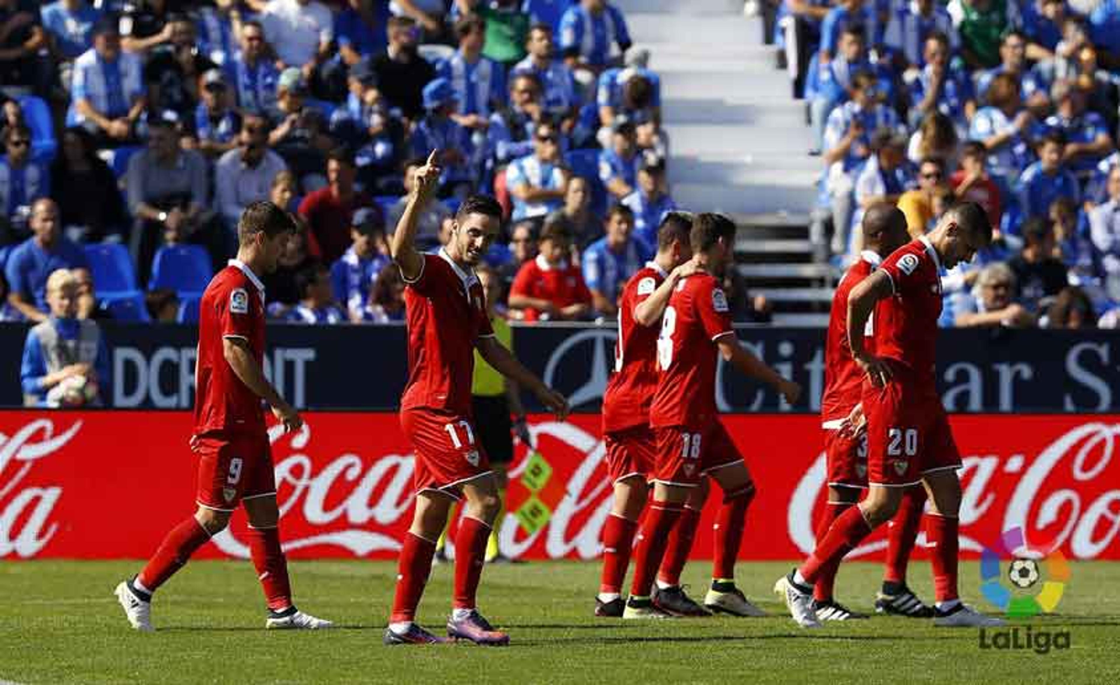 Sevilla vence no sufoco e alcança a liderança provisória do Espanhol