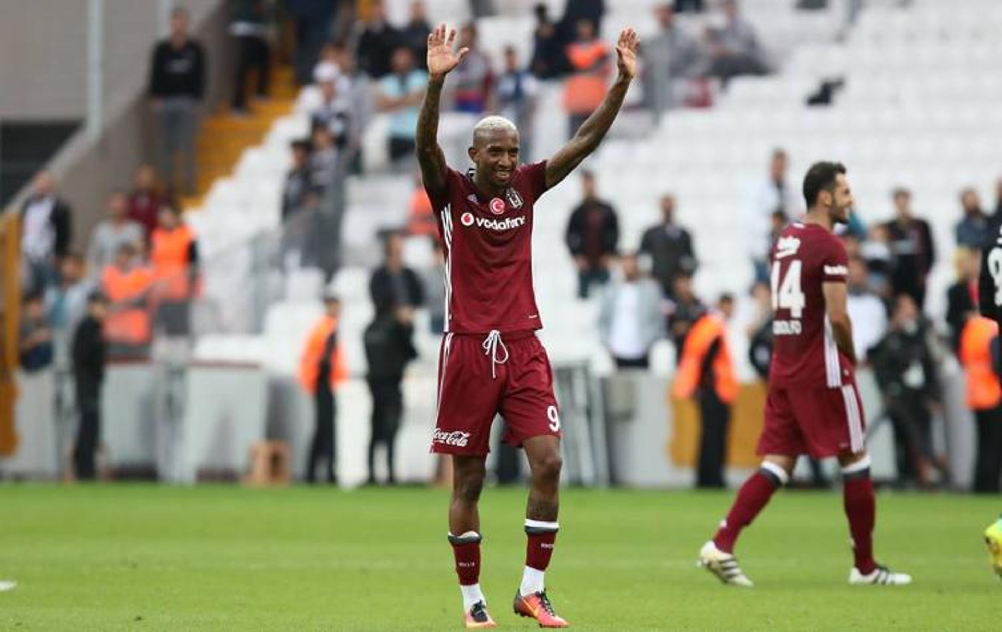 Com gigantes europeus de olho, Talisca prefere ficar no Besiktas