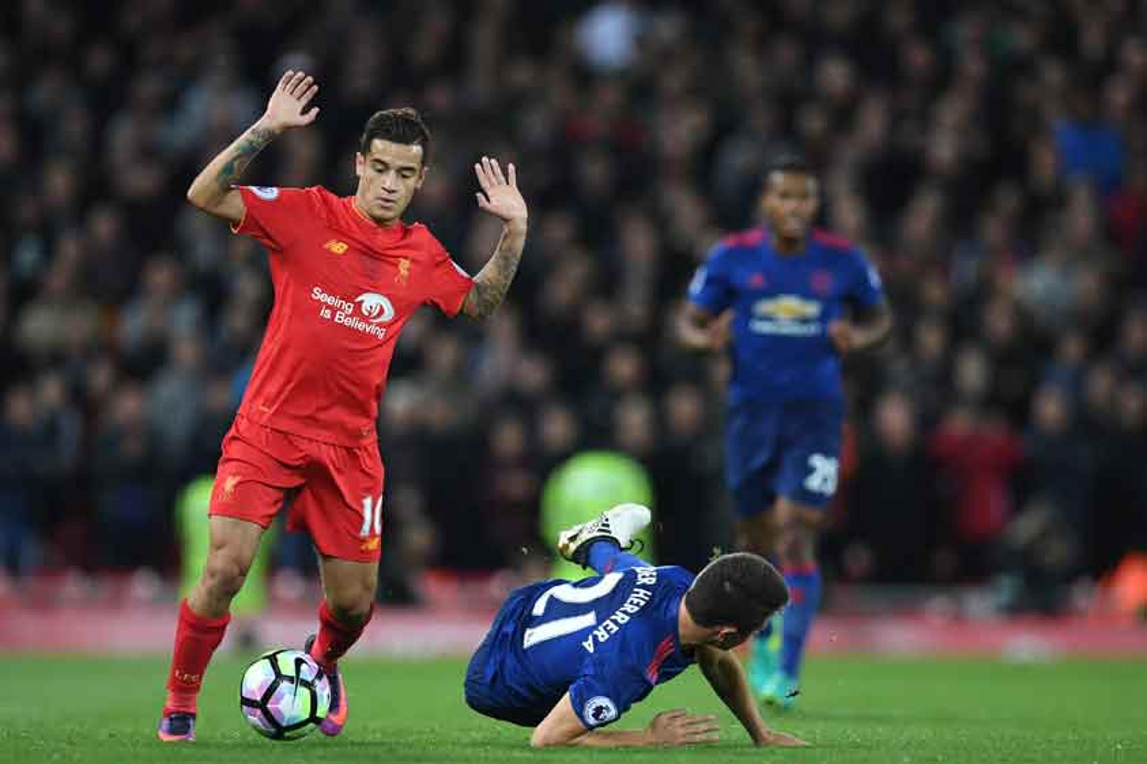 Coutinho lamenta empate com United: ‘Estavam muito atrás’