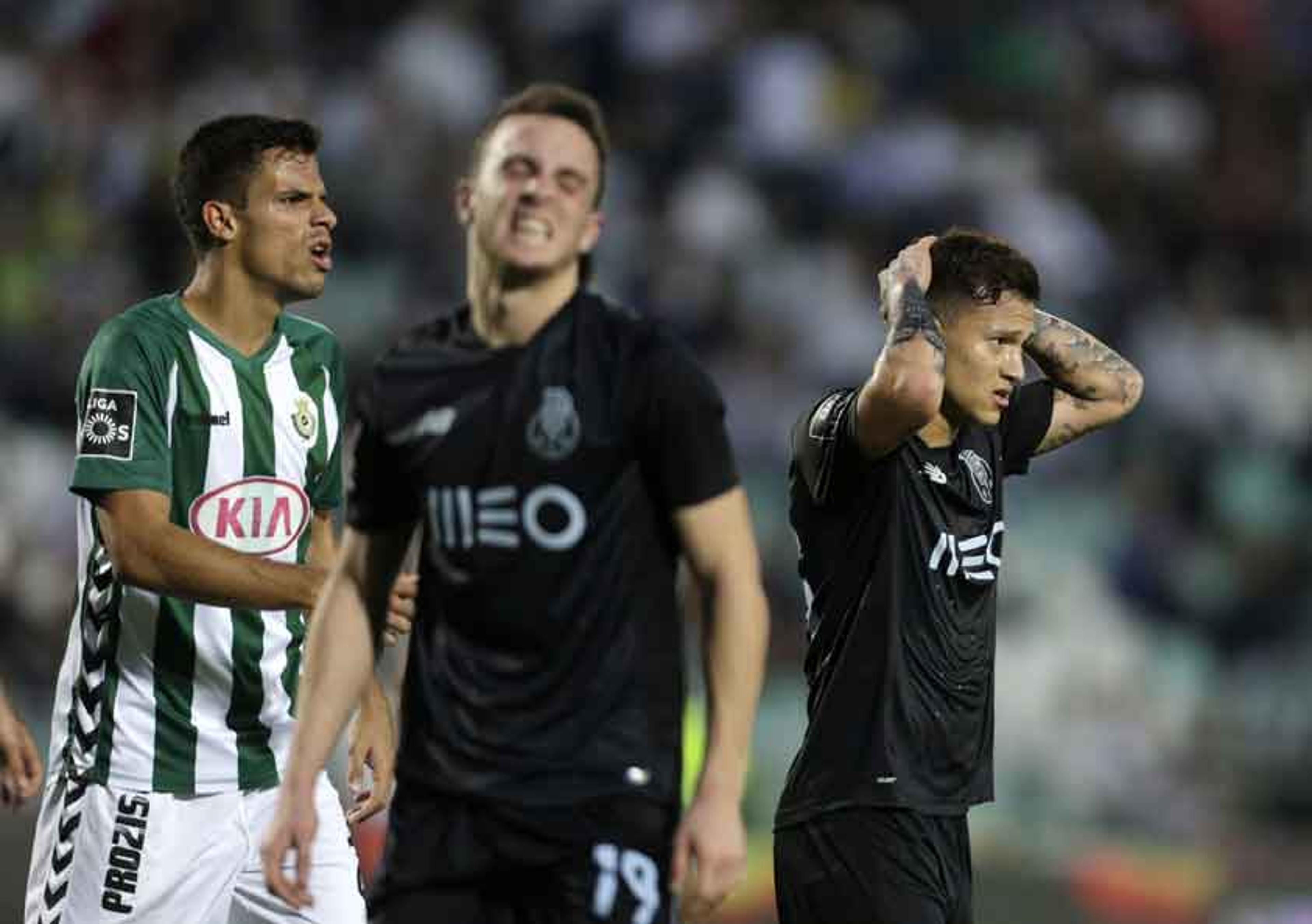 Porto fica no empate com o Setúbal e vê Benfica disparar no Português