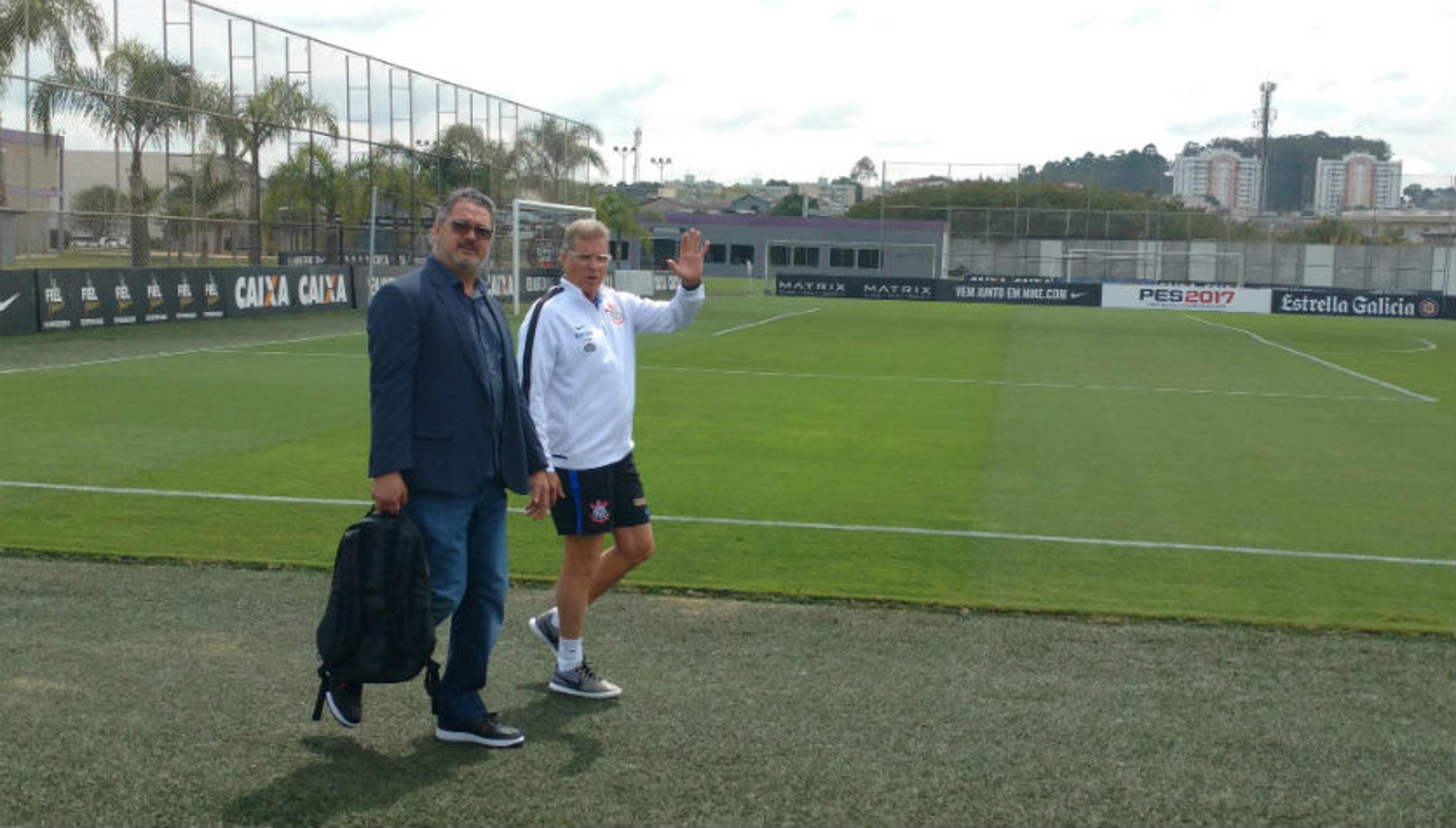 Dia do Timão tem notícia animadora sobre Walter e um visitante especial