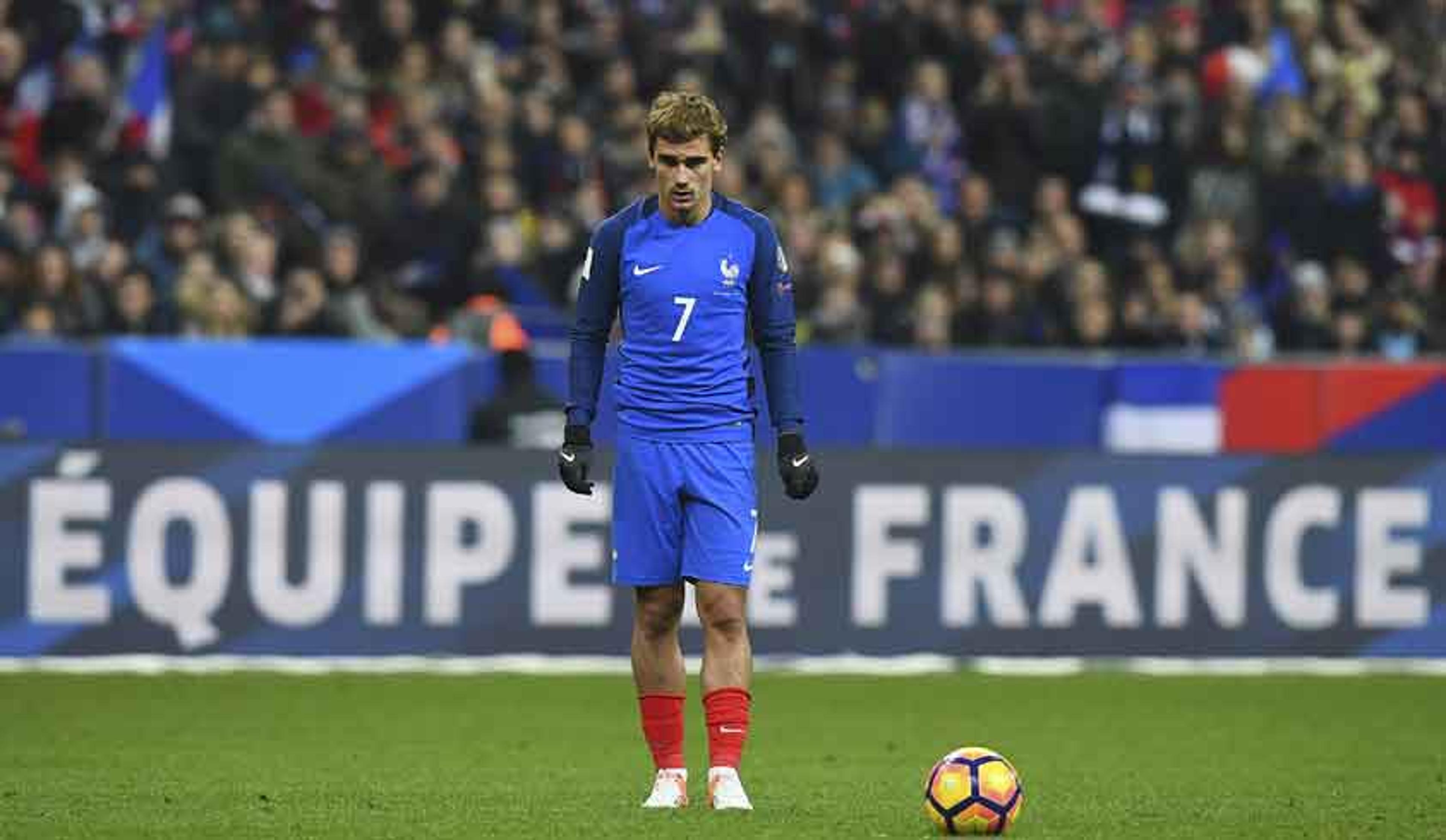 Griezmann tranquiliza Atlético, mas segue como dúvida contra o Real