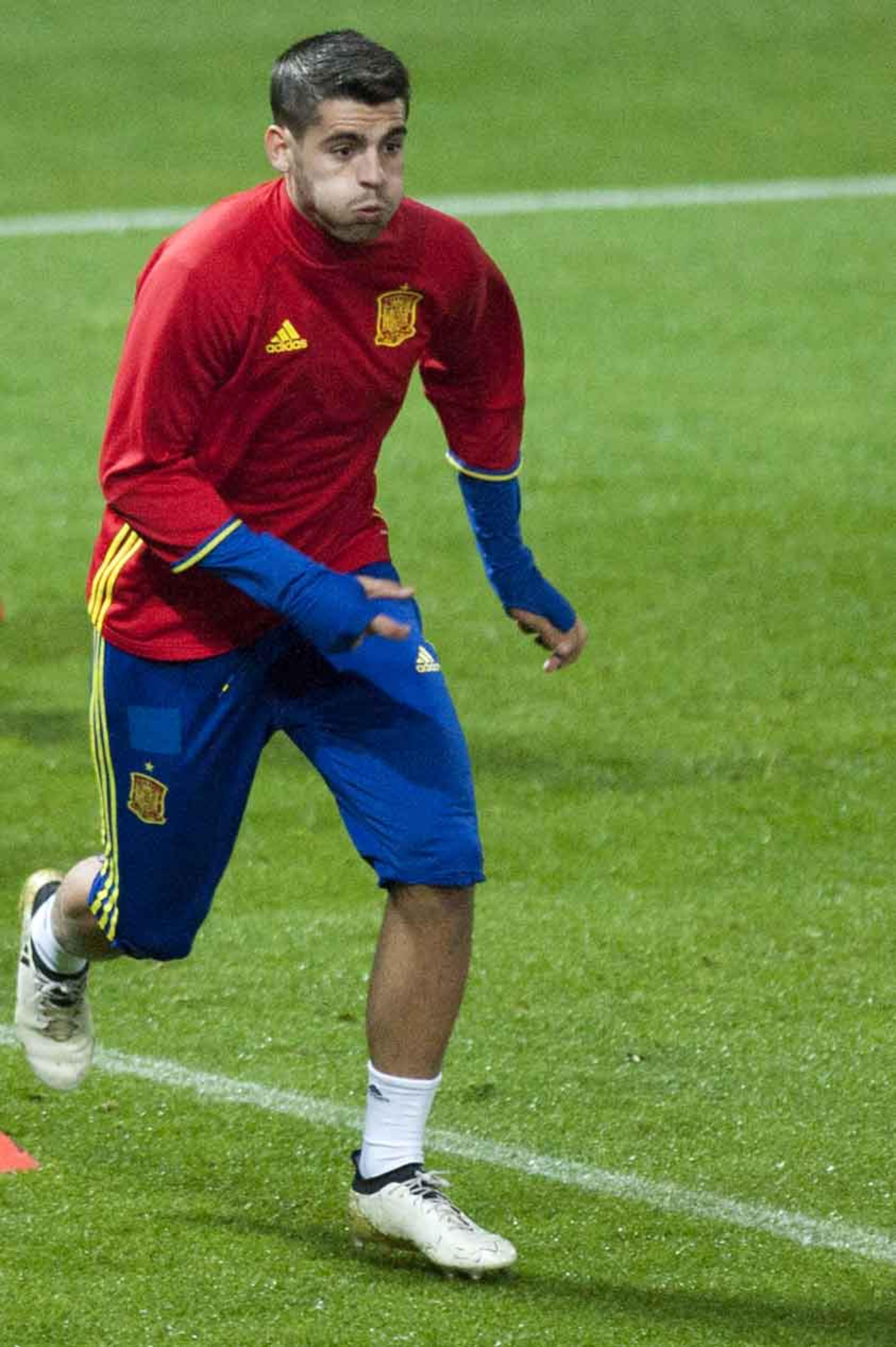 Atacante da Espanha vê como normal ausência de Morata na Copa