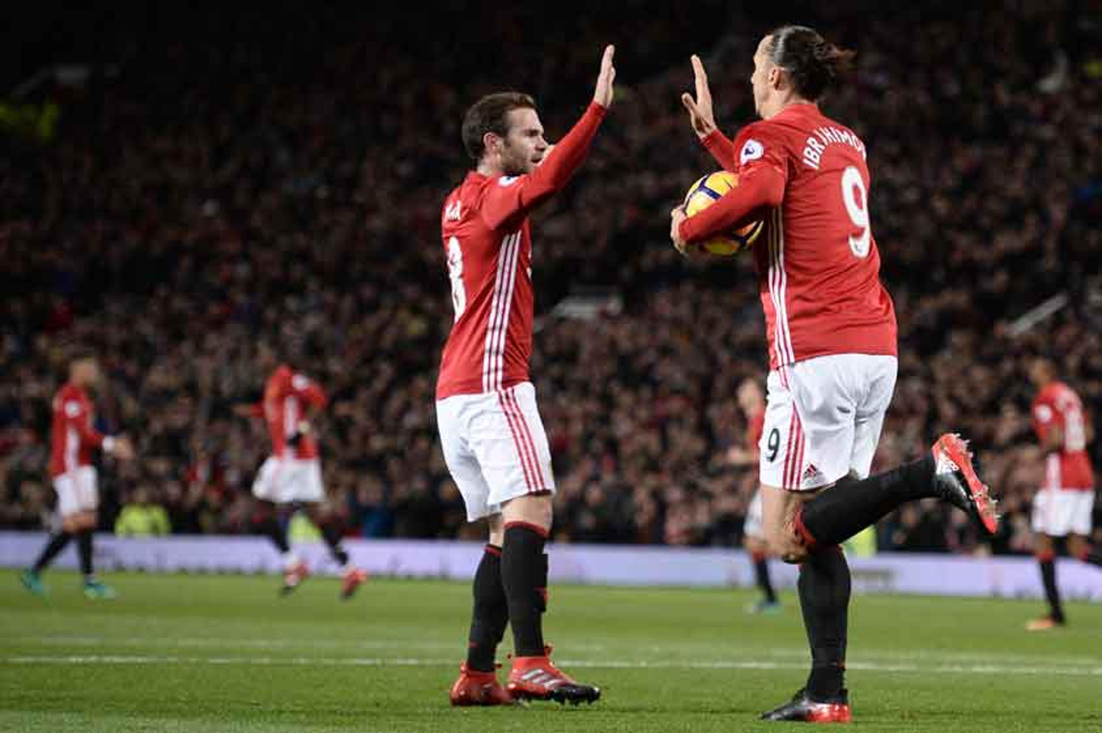 Ibrahimovic marca, mas United fica no empate com o West Ham