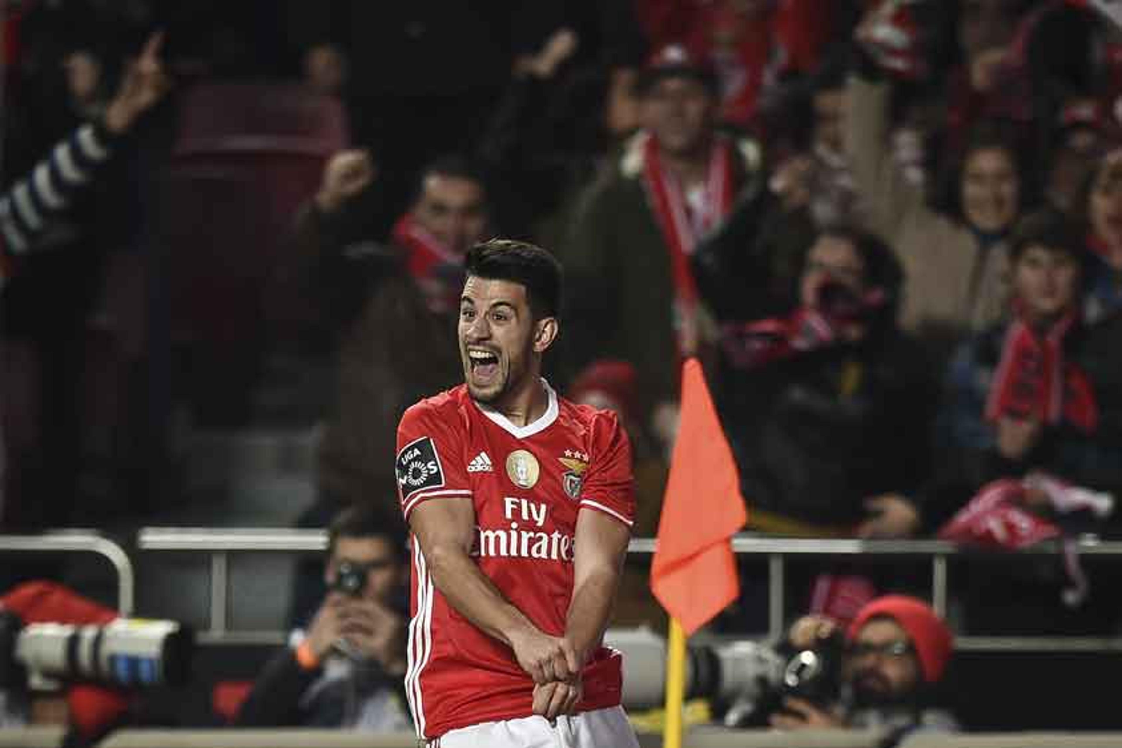 Benfica vence mais uma e dispara na liderança do Campeonato Português