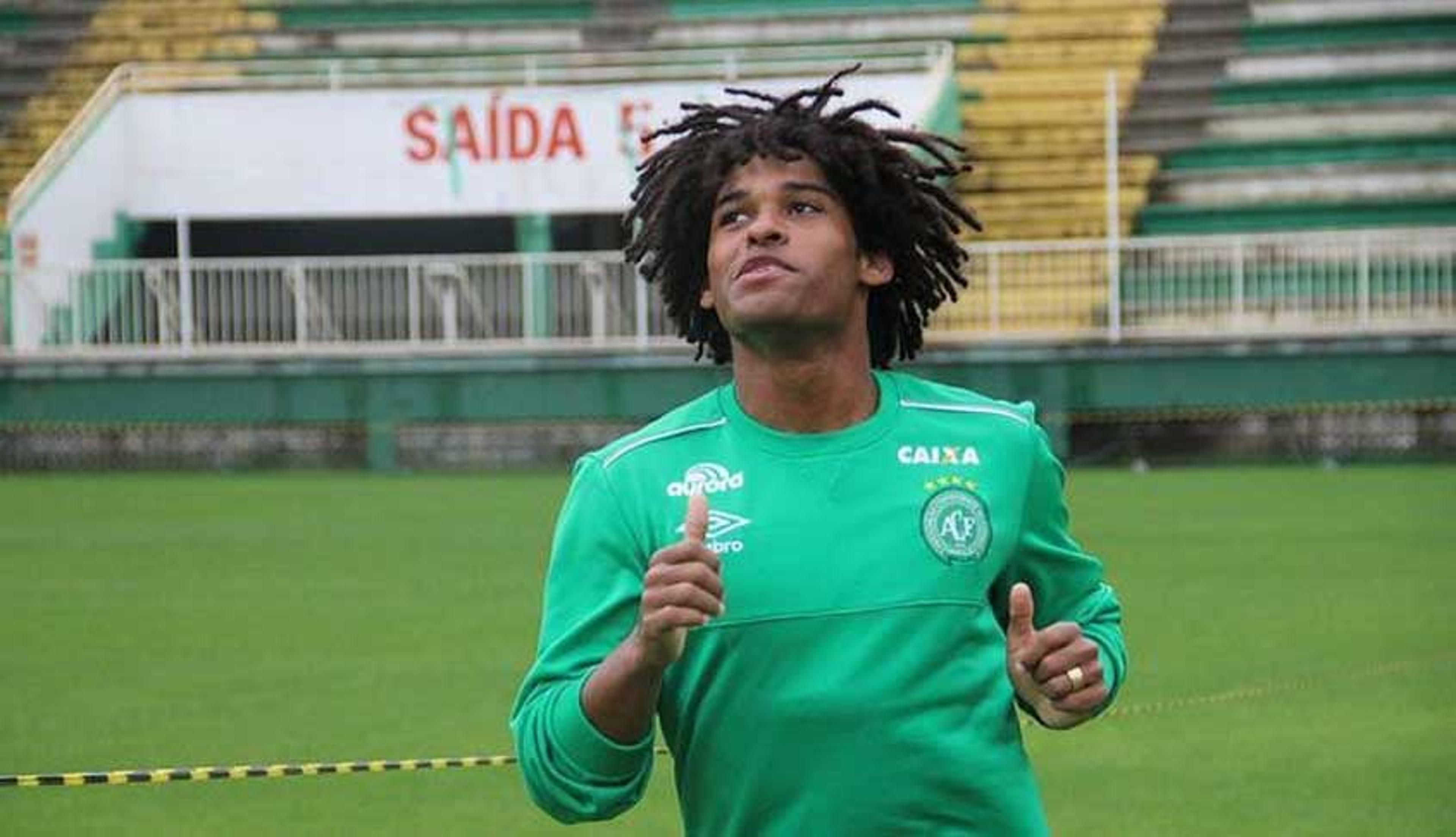 Todos pela Chape! Veja jogadores que poderiam reforçar a equipe em 2017