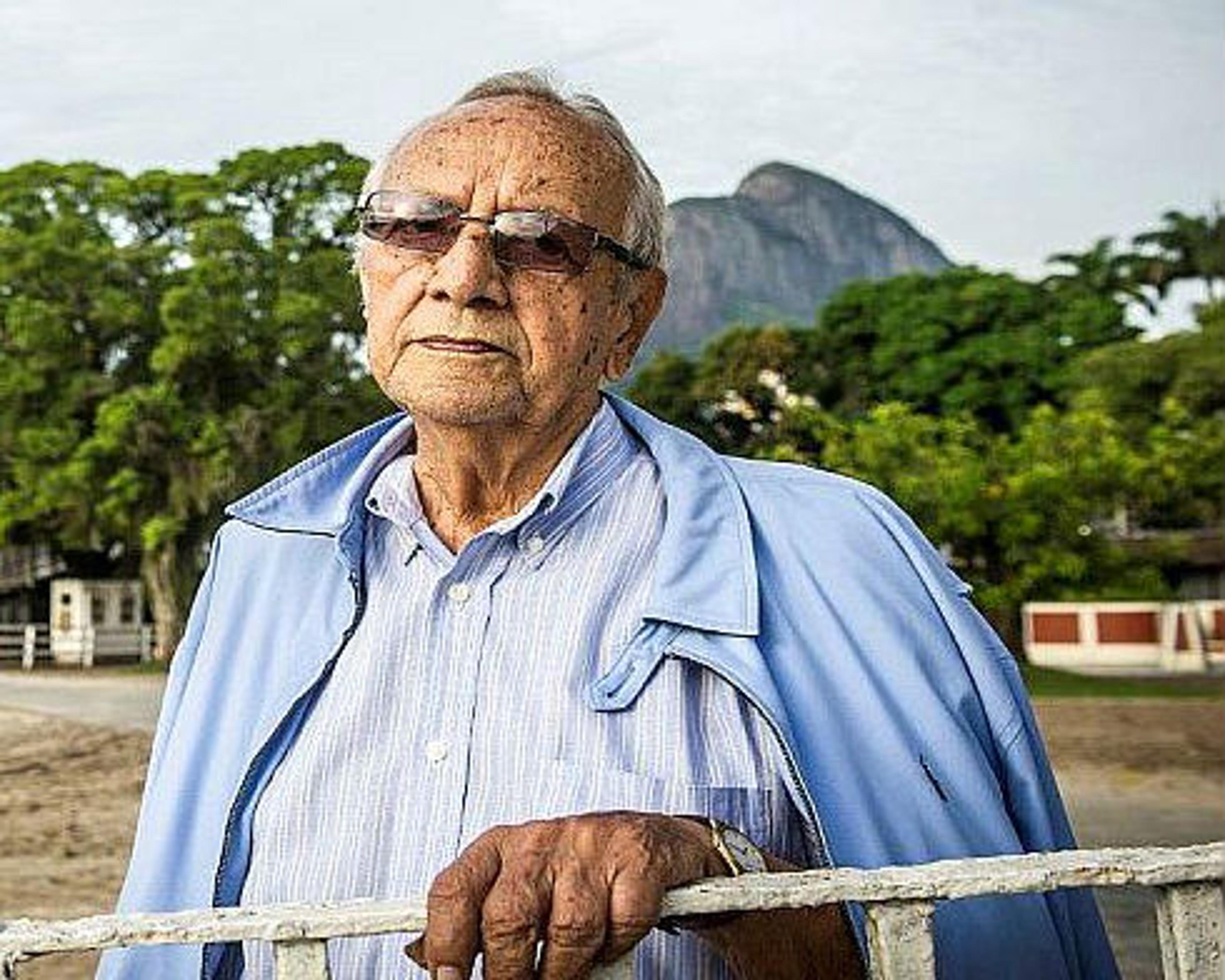 Turfe chora a morte, no Rio, Alcides Morales, o Parrudo