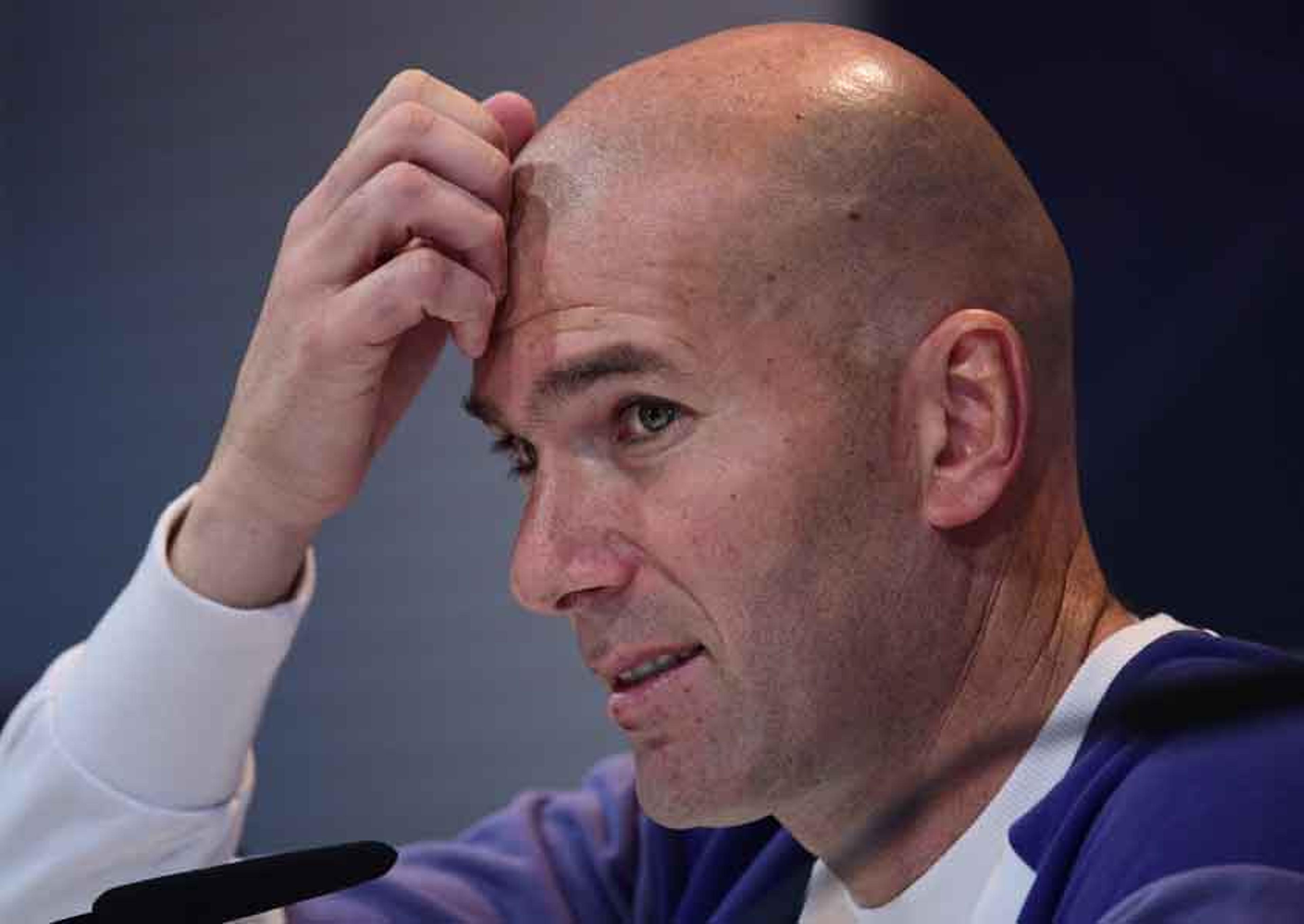 Zidane rejeita rótulo de favorito no clássico e fala de indicação da Fifa