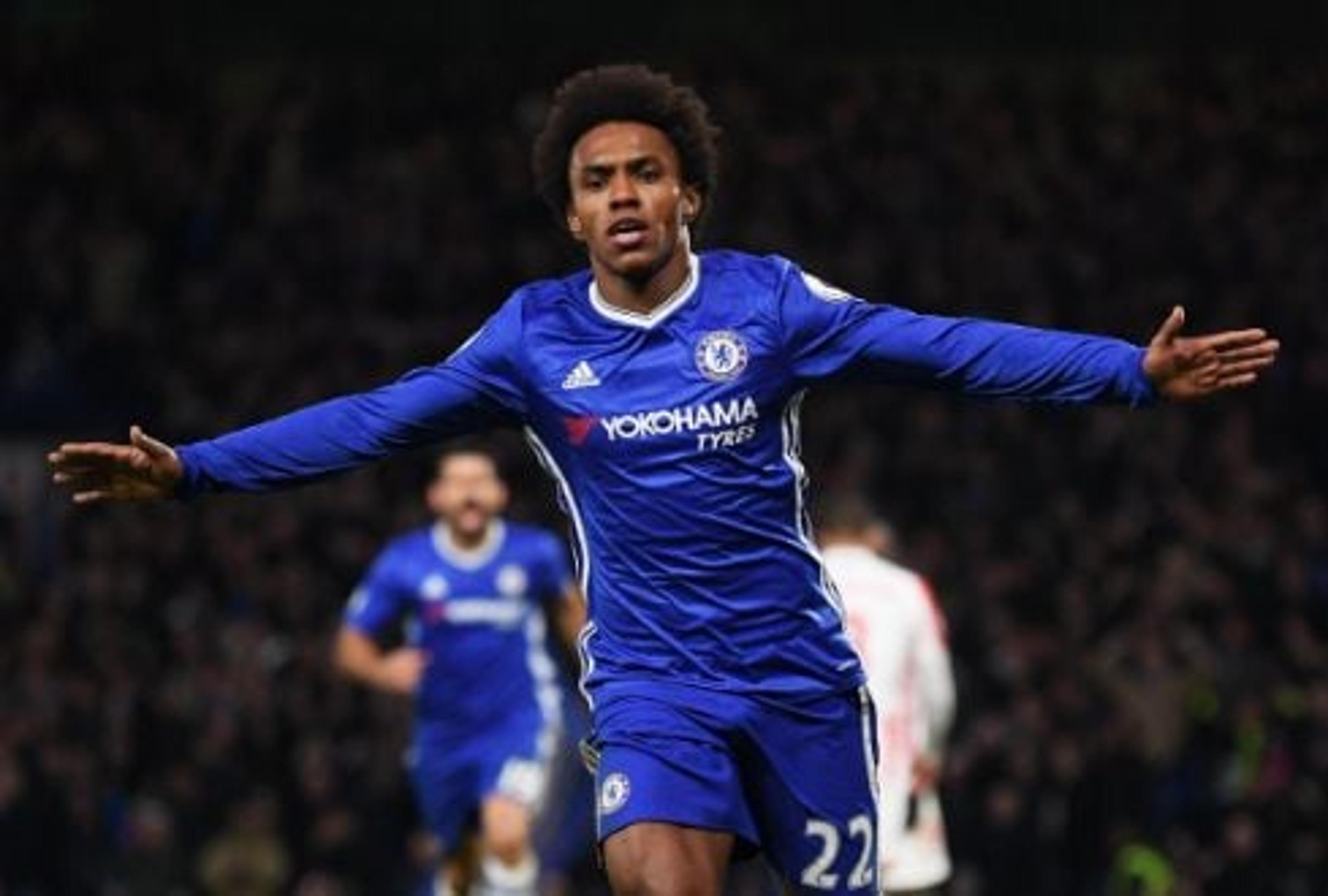 Após dois gols sobre o Stoke, Willian comemora Réveillon em grande estilo