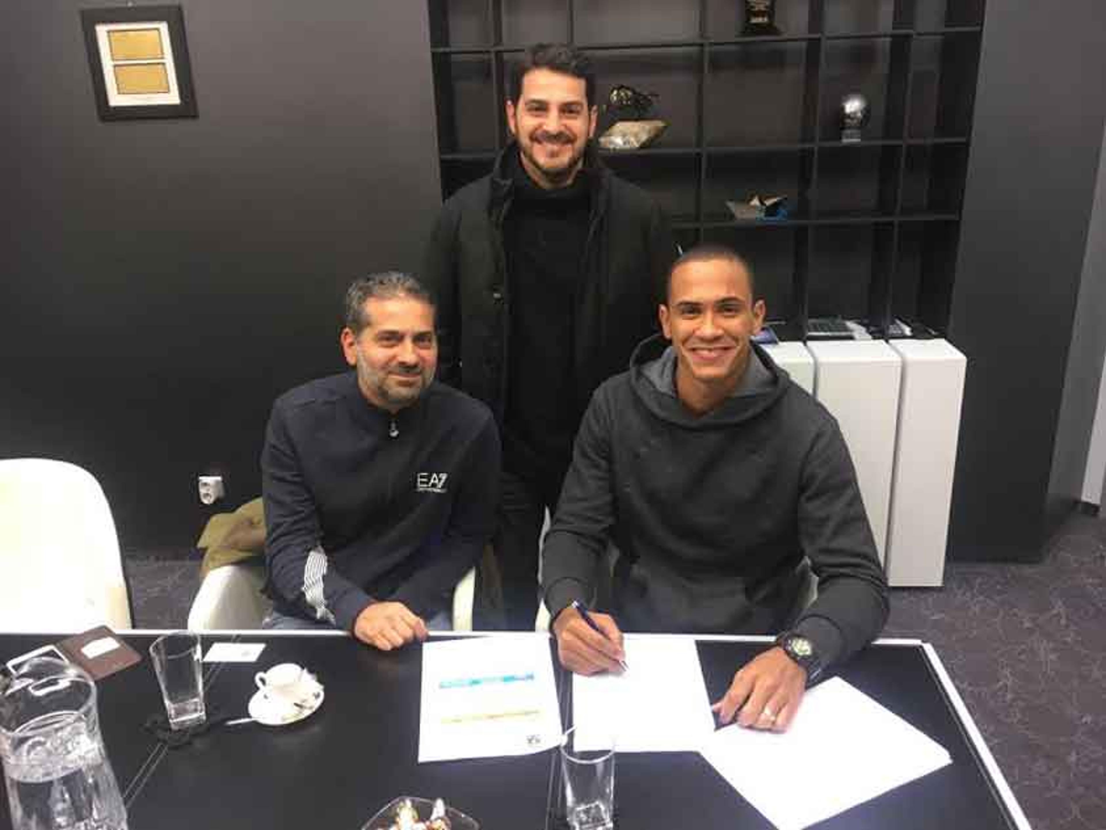 Ex-Botafogo e Avaí, Renan assina por três temporadas com o Ludogorets