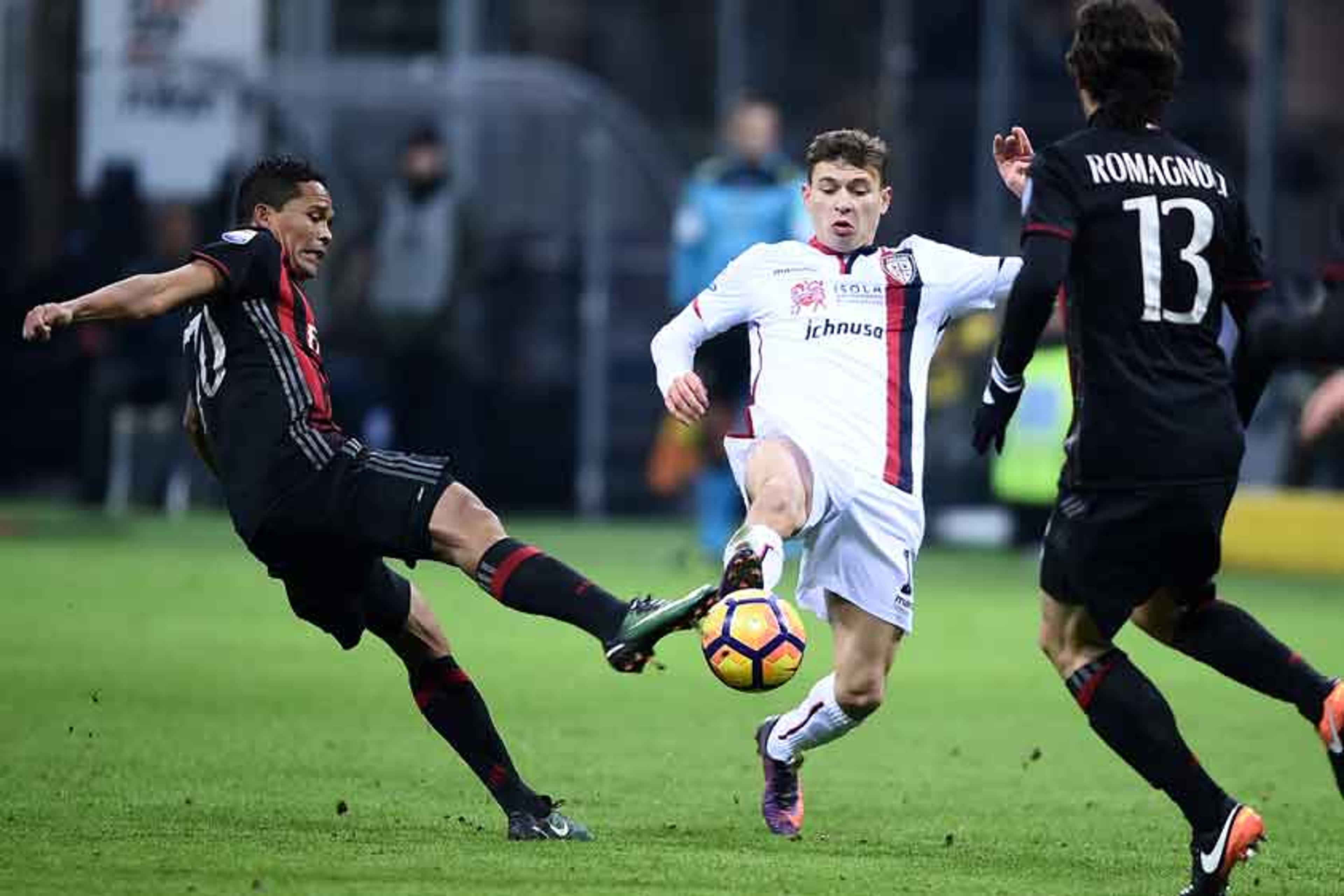 Com gol no fim, Milan bate o Cagliari e sobe na tabela do Italiano