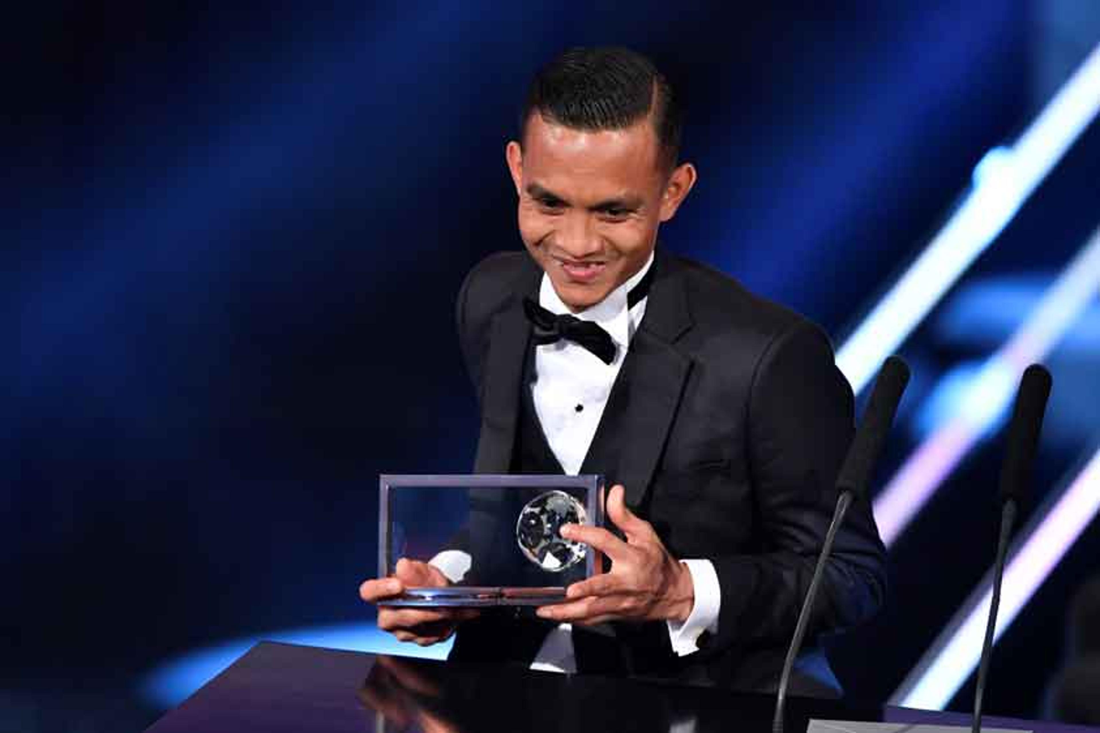 Não foi dessa vez! Mohd Faiz Subri bate Marlone e leva prêmio Puskas