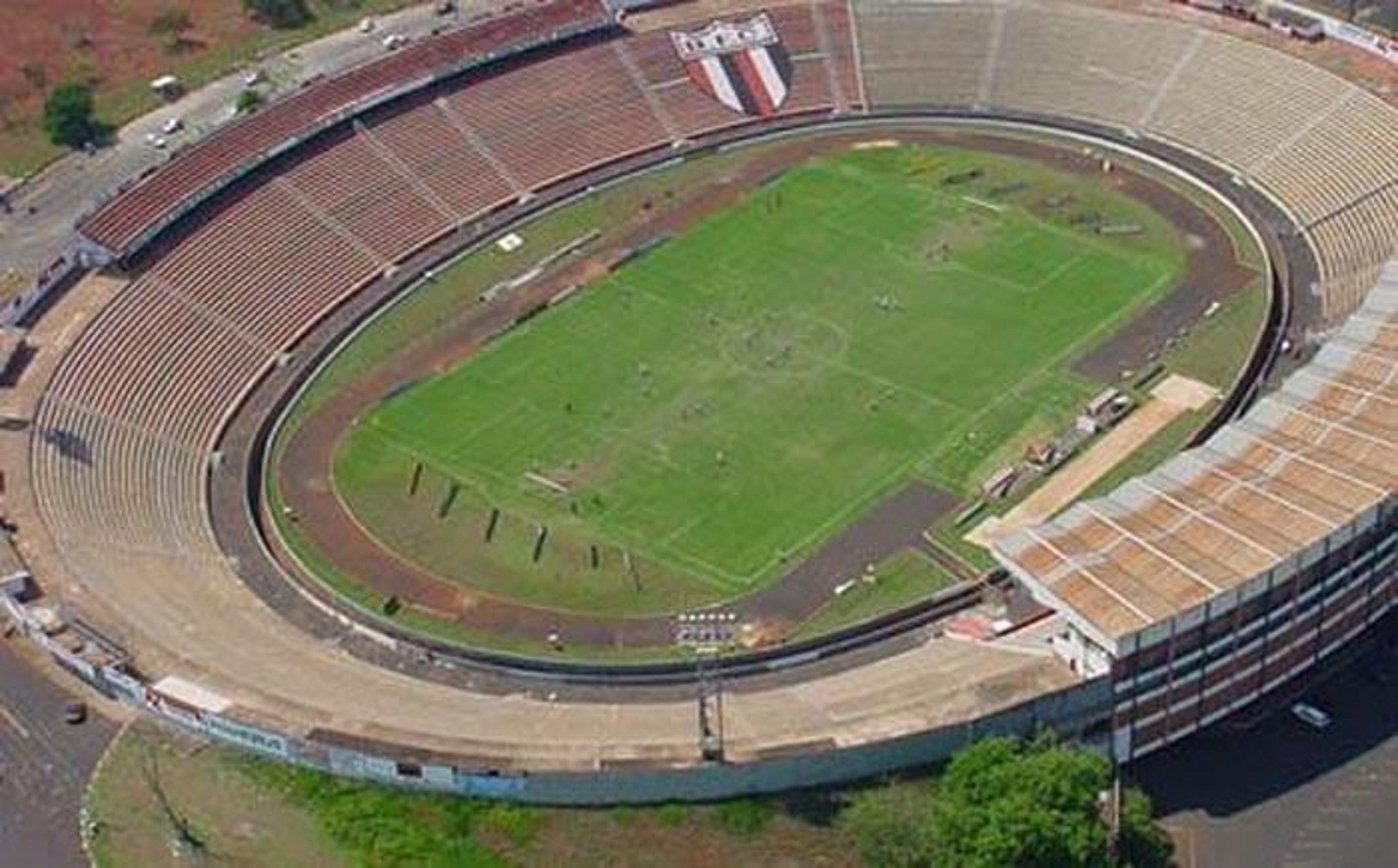 Postulantes ao G4, Botafogo-SP e Londrina se enfrentam no Santa Cruz