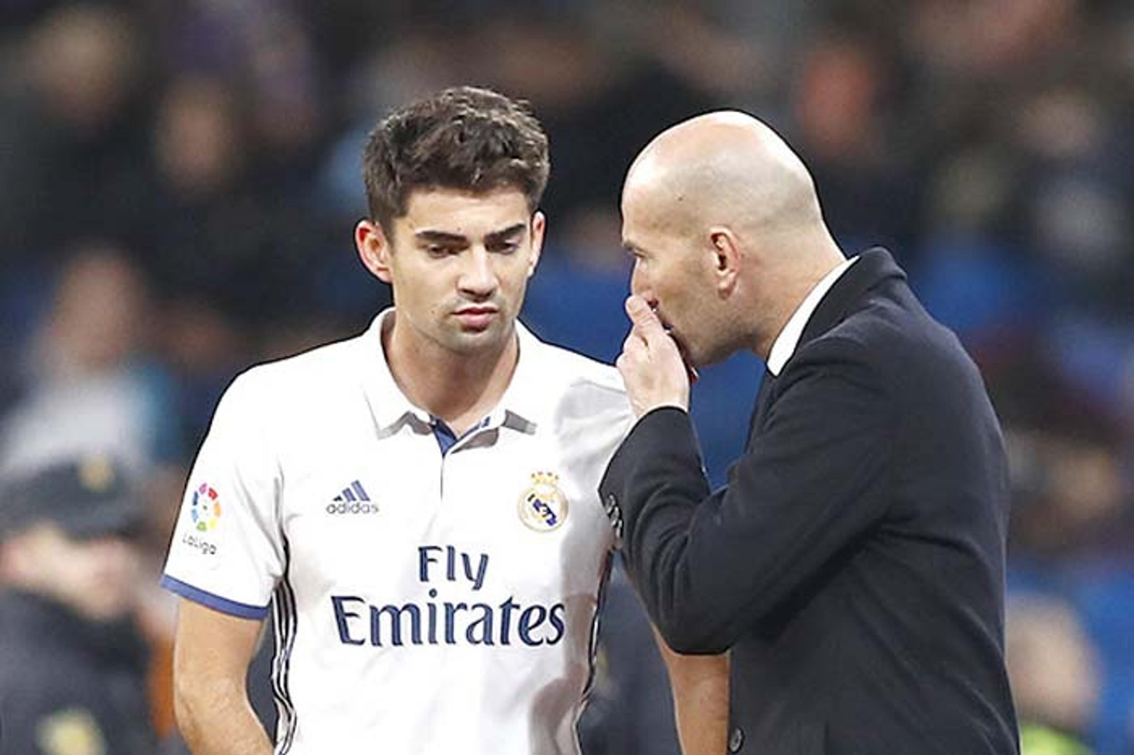 Filho de Zidane deixa o Real Madrid e assina com o Alavés por três anos