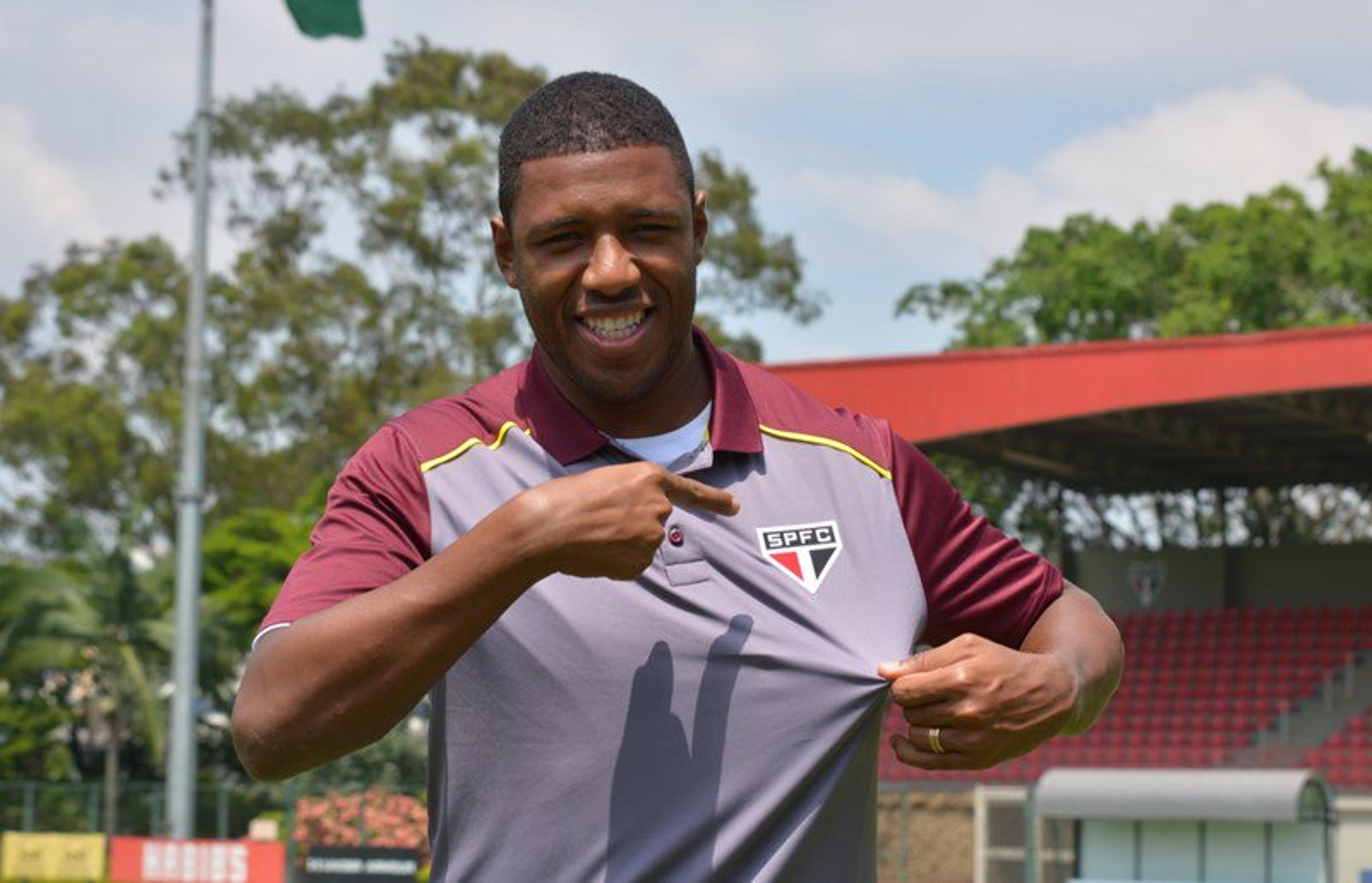 Jucilei é regularizado e deve estrear pelo São Paulo neste sábado