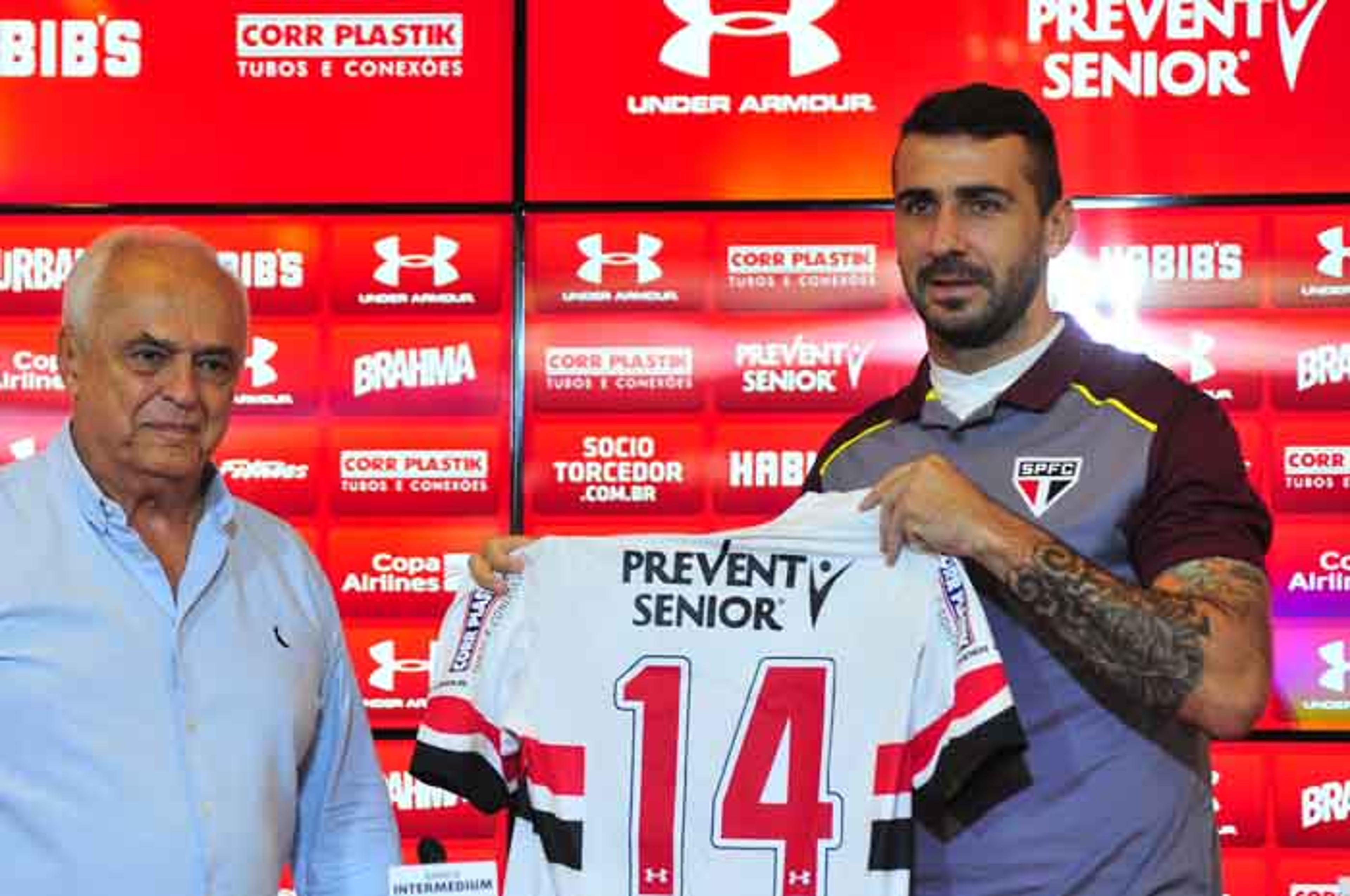 Pratto pega a 9 e garoto, a 11 em troca de numeração no São Paulo