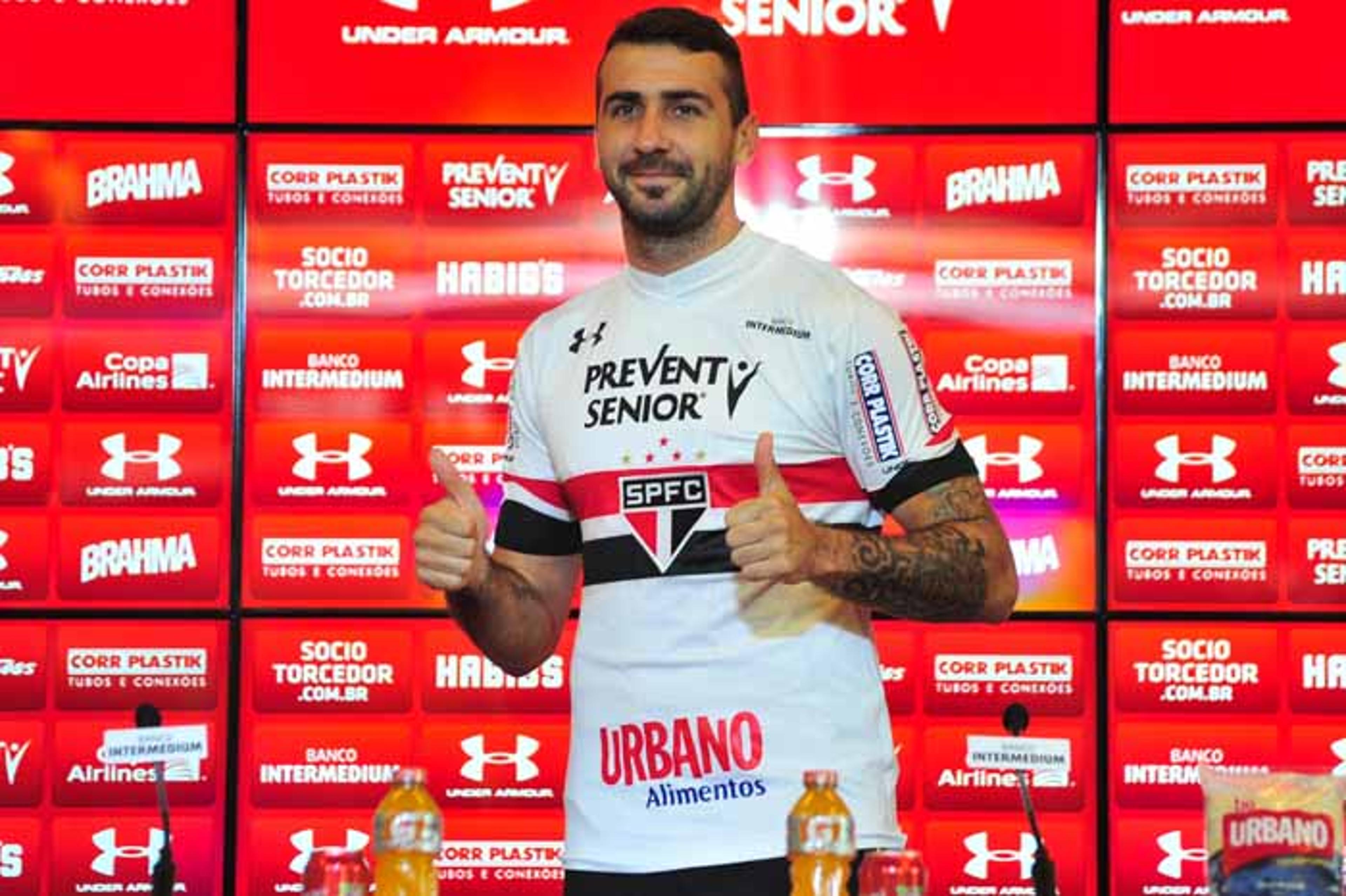 Início de argentinos inspira Pratto em estreia pelo São Paulo