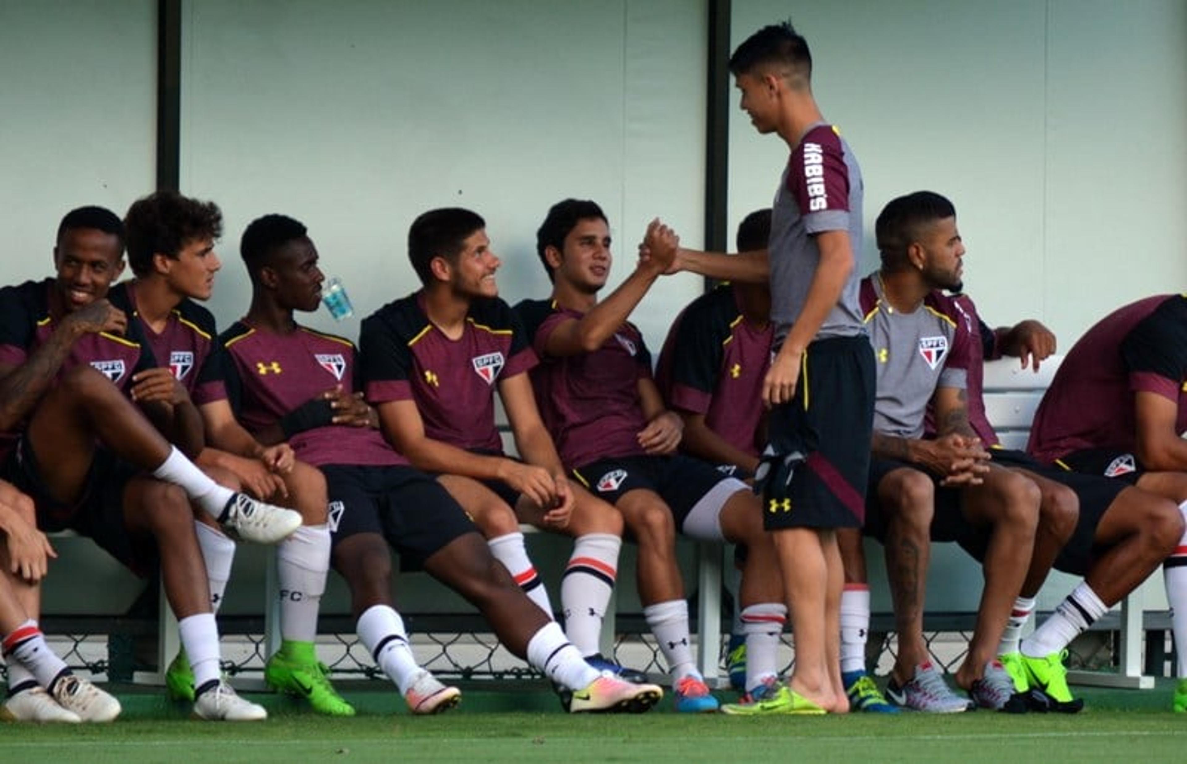 Lille faz proposta para tirar Luiz Araújo e Thiago Mendes do São Paulo