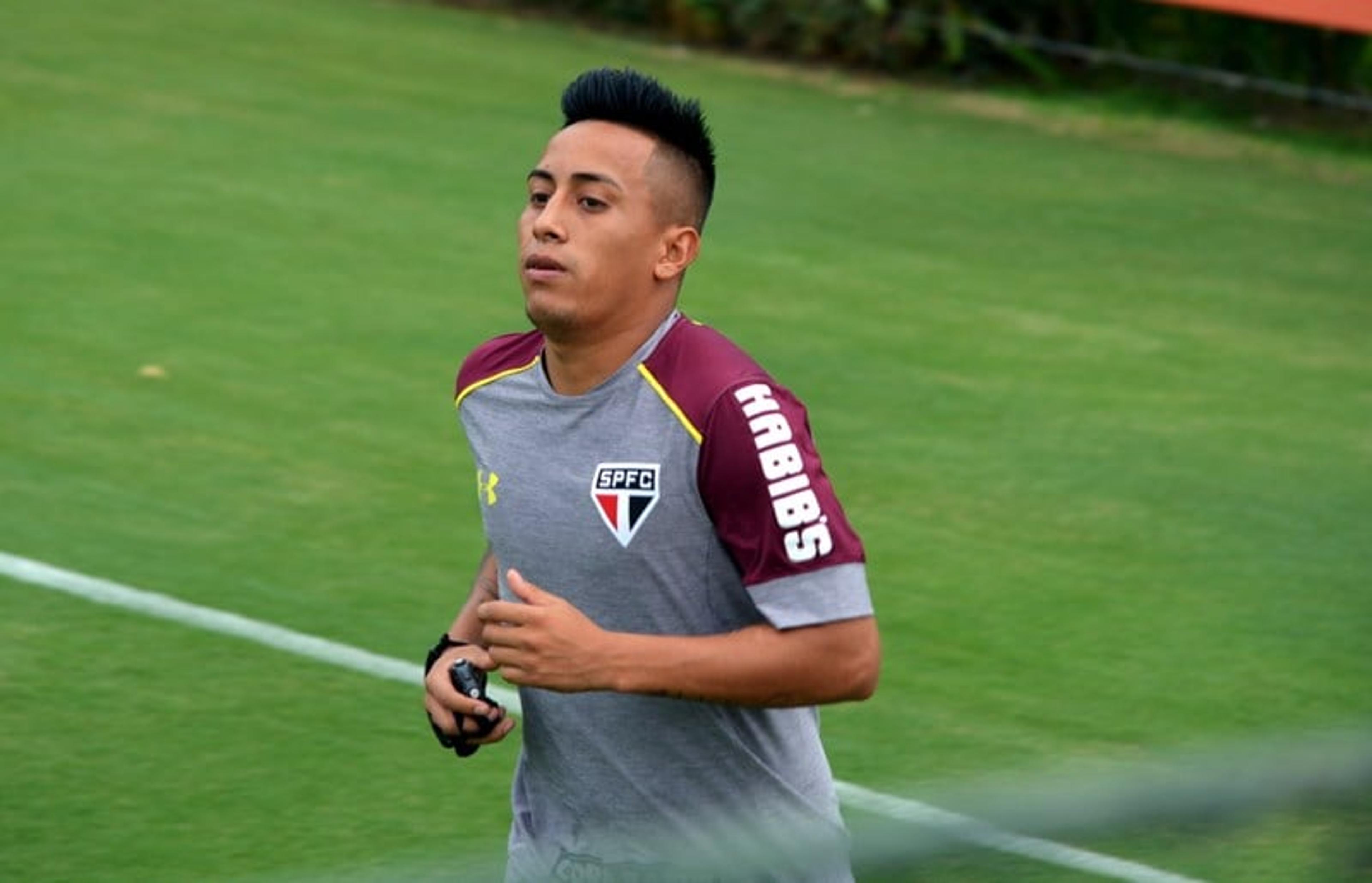 Por medo de punição por doping, Cueva fica fora do jogo contra Ponte