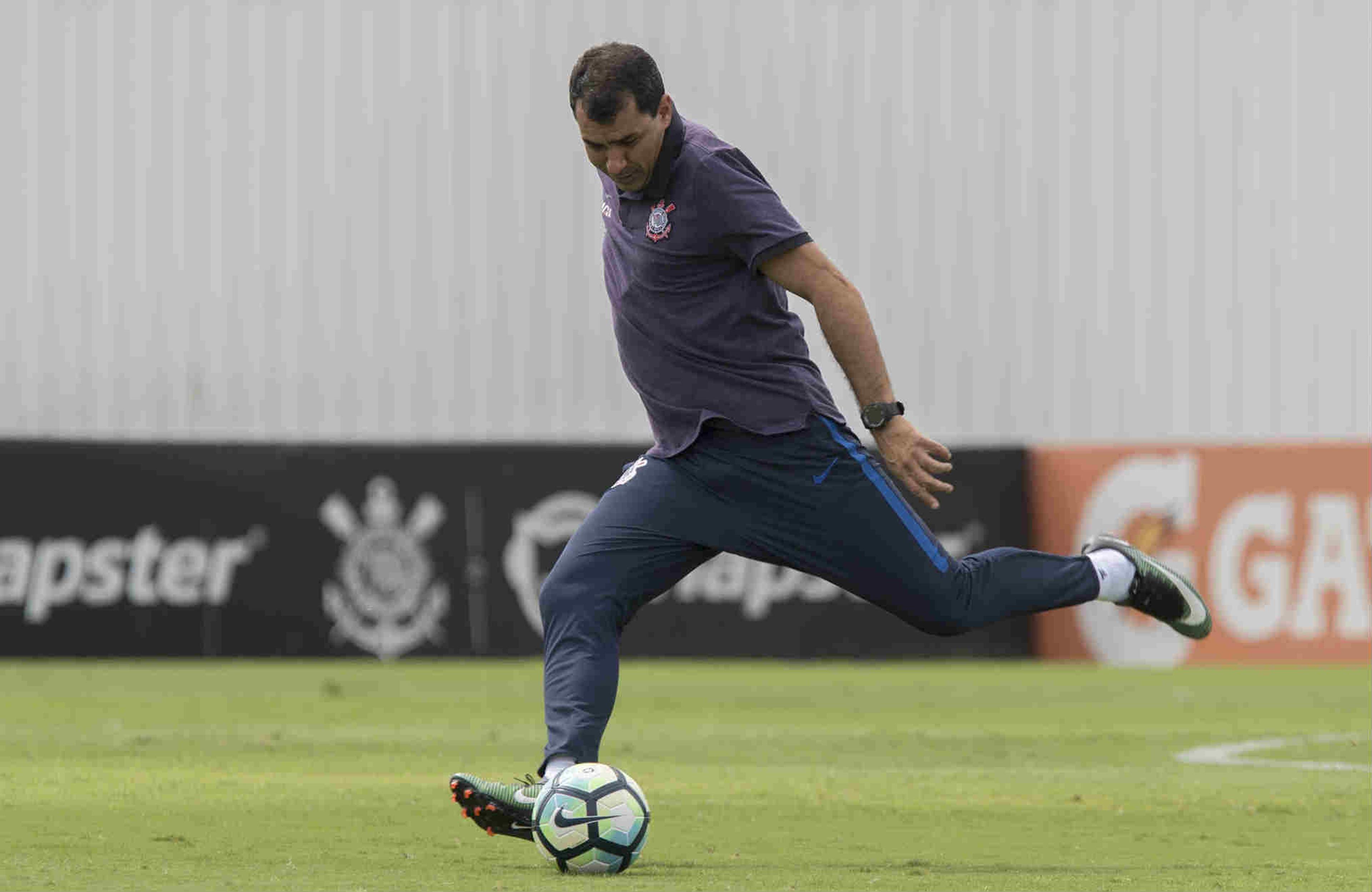 Corinthians segue receita no Paulista: mais eficiência com menos bola no pé